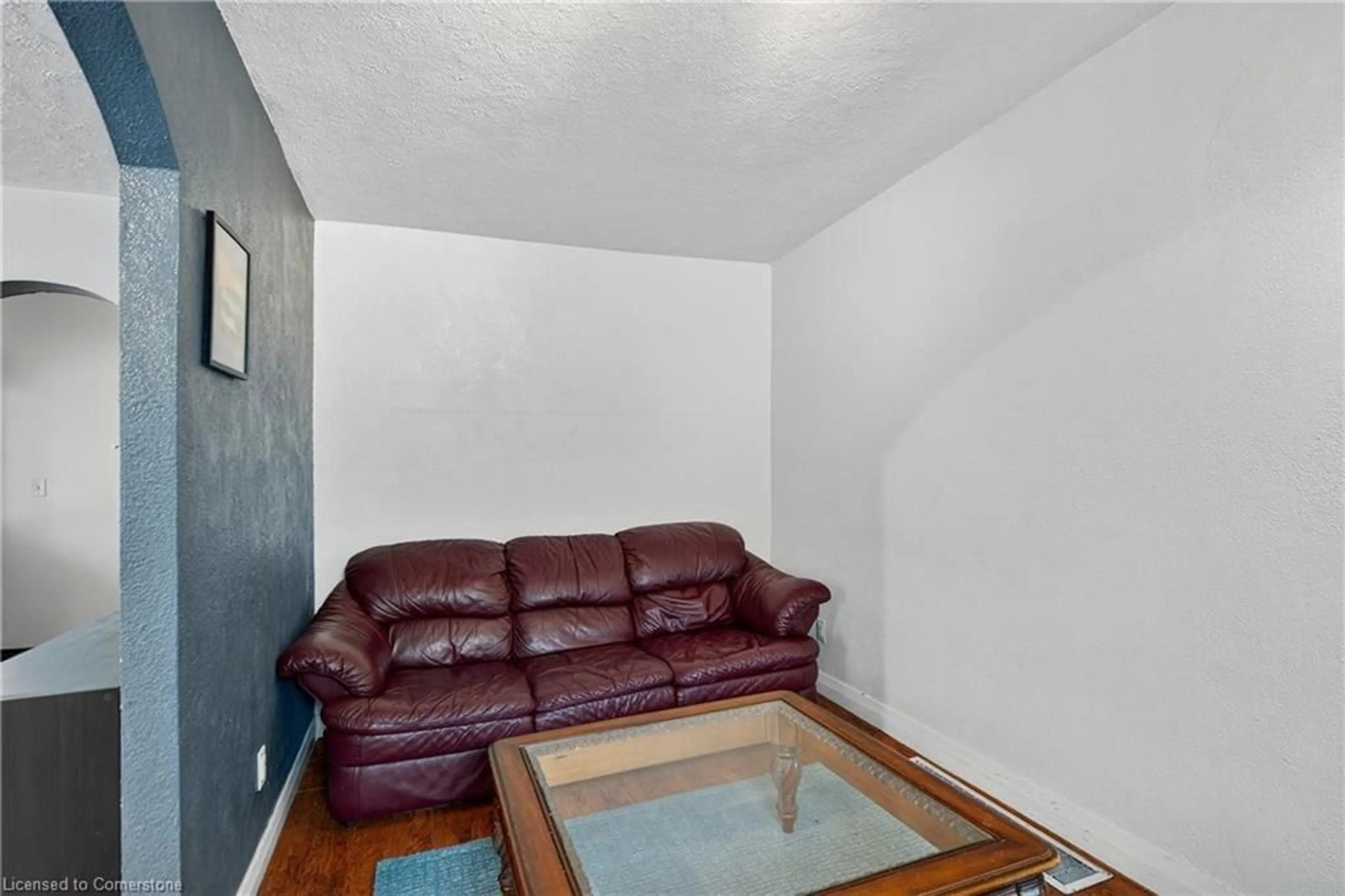 A pic of a room for 107 West Main St, Welland Ontario L3C 4Z8