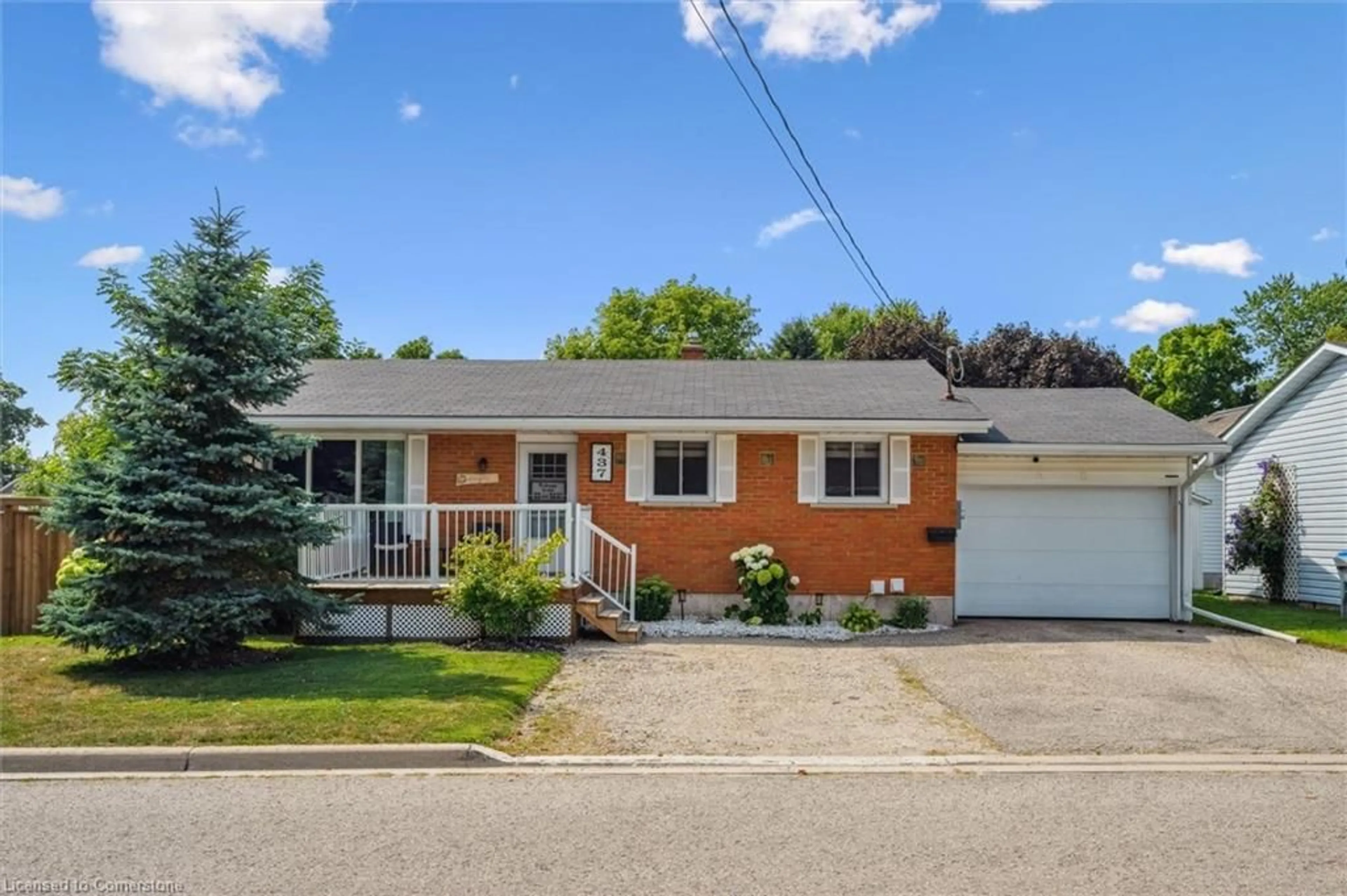 Home with vinyl exterior material, street for 437 Davidson Ave, Listowel Ontario N4W 2K3