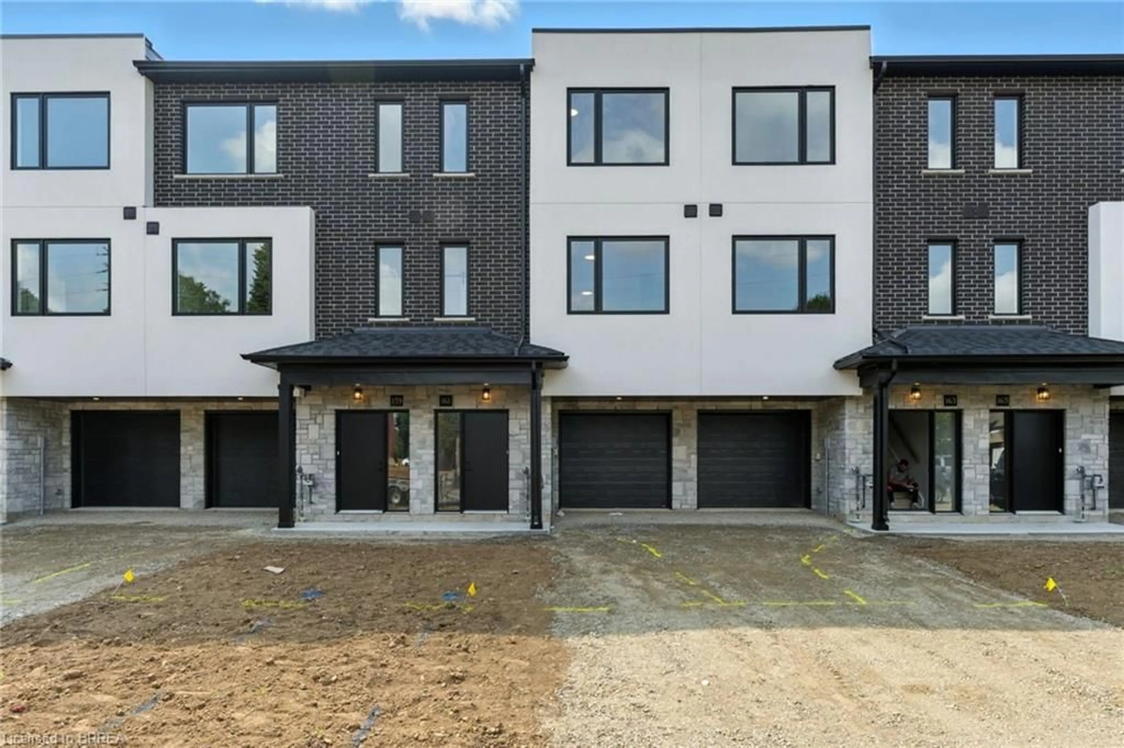 Unknown for 161 Fifth Ave #3, Brantford Ontario N3S 1A3
