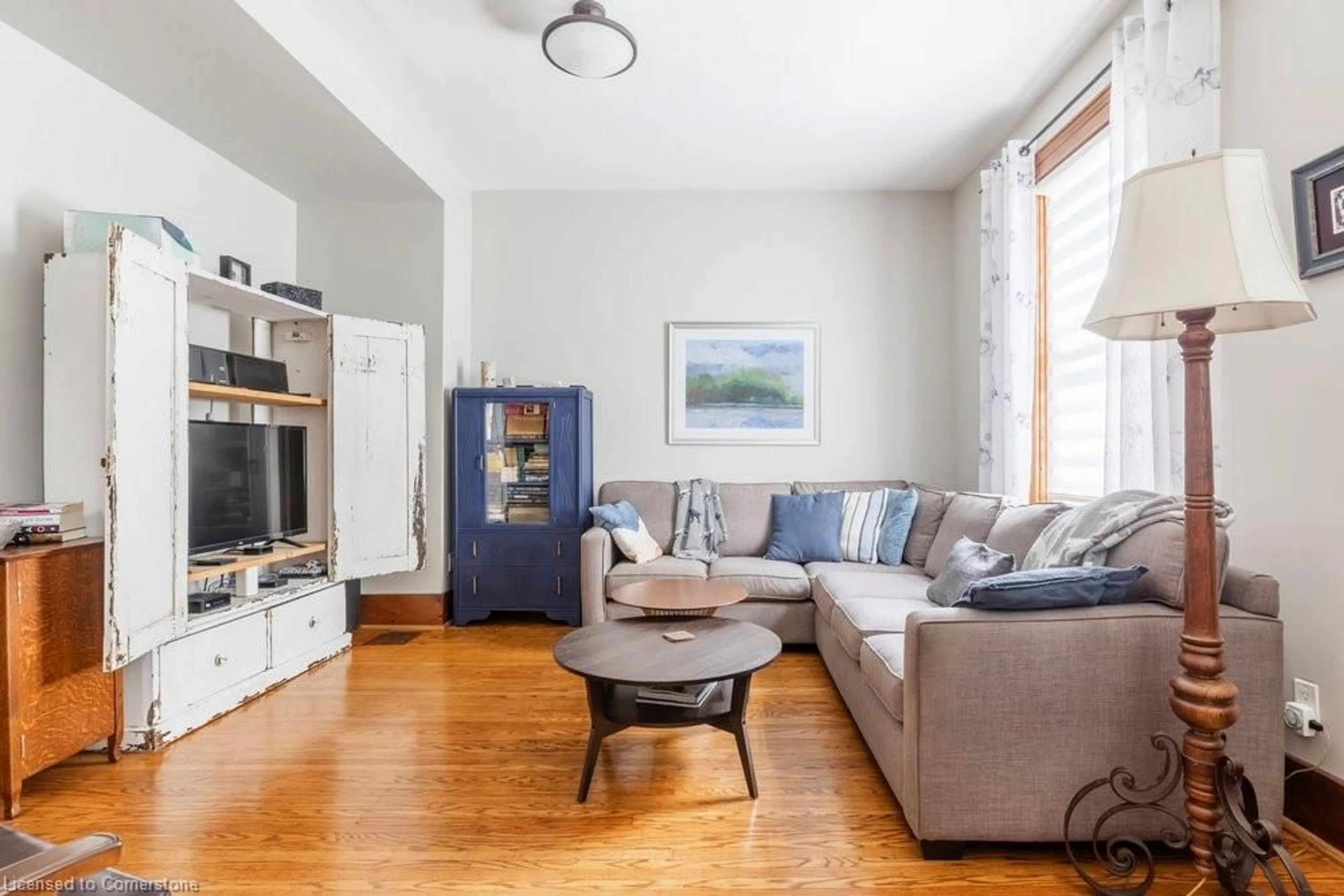 Living room with furniture, unknown for 241 Charlton Ave, Hamilton Ontario L8N 1Z3