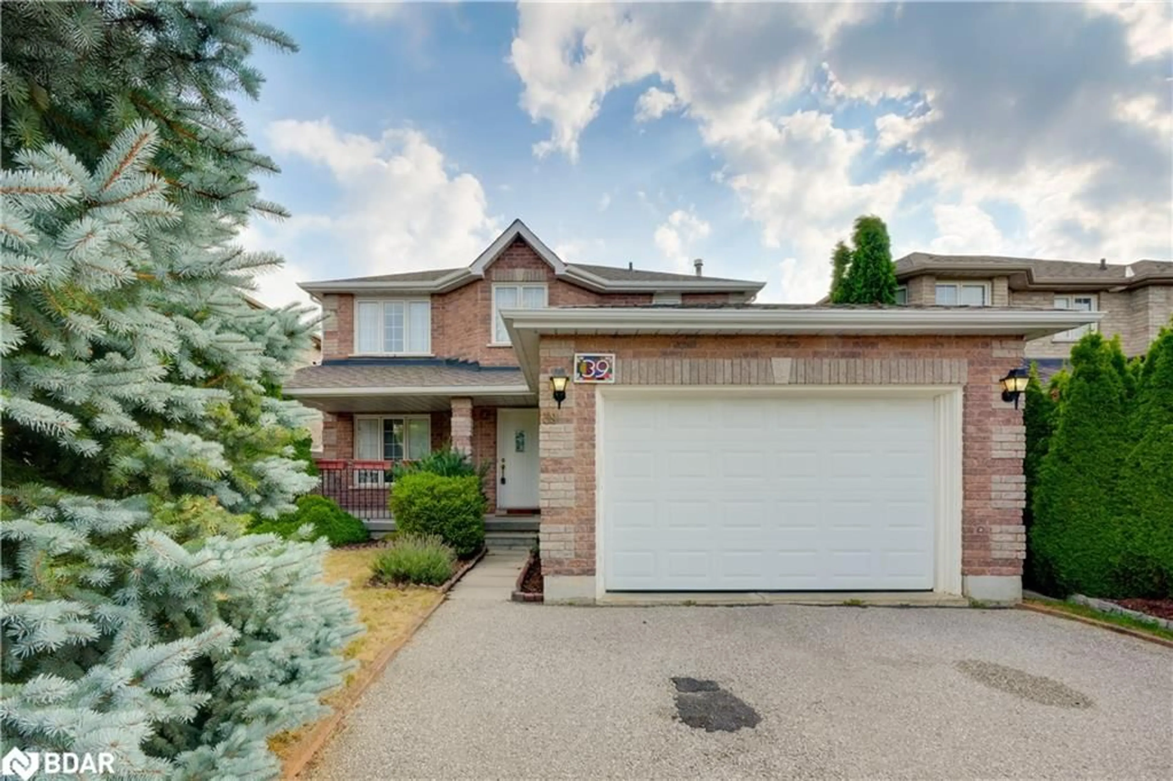 Home with brick exterior material, street for 39 Lang Dr, Barrie Ontario L4N 0W3