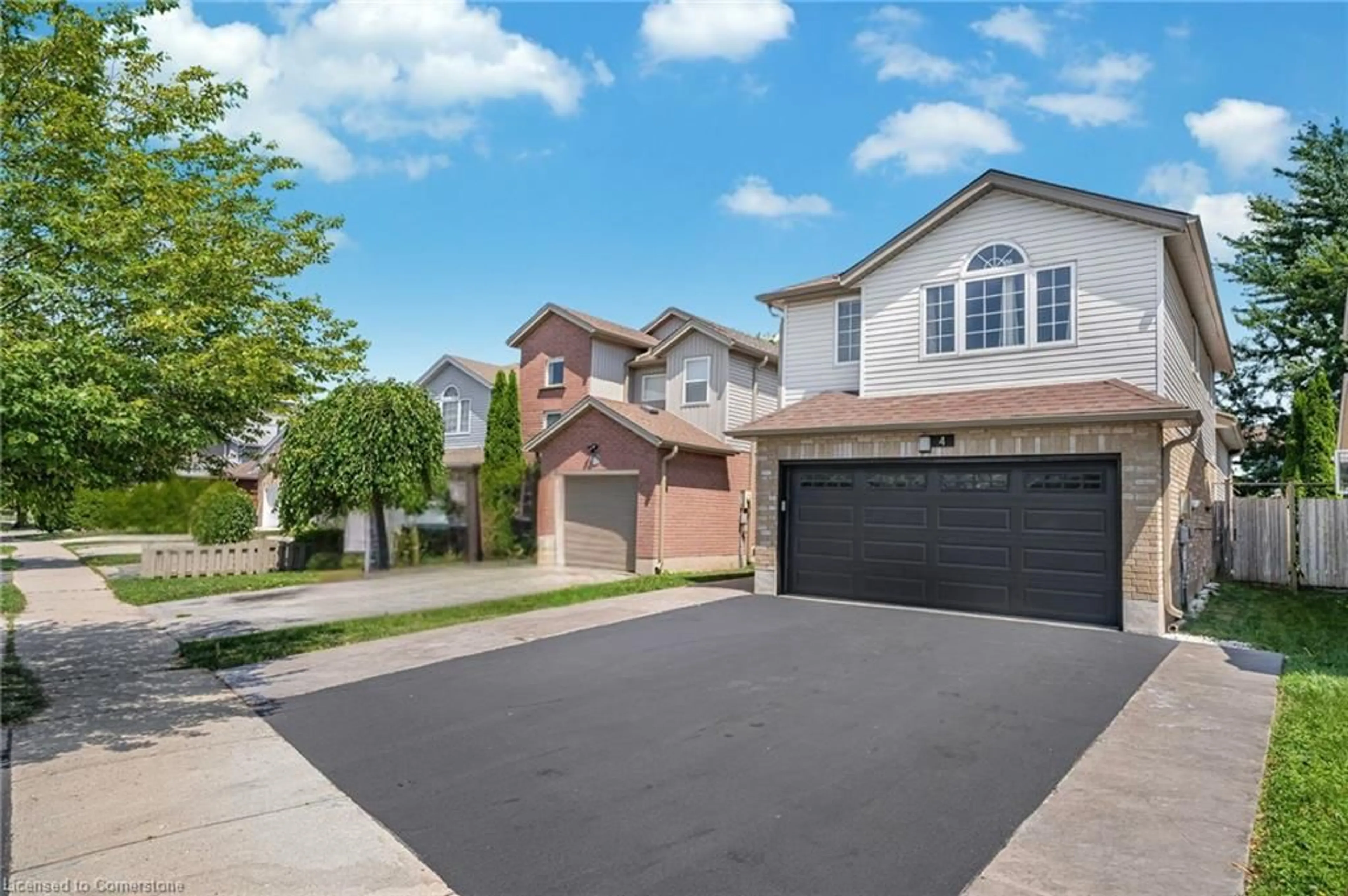 Unknown for 4 Orchid Cres, Kitchener Ontario N2E 3N2