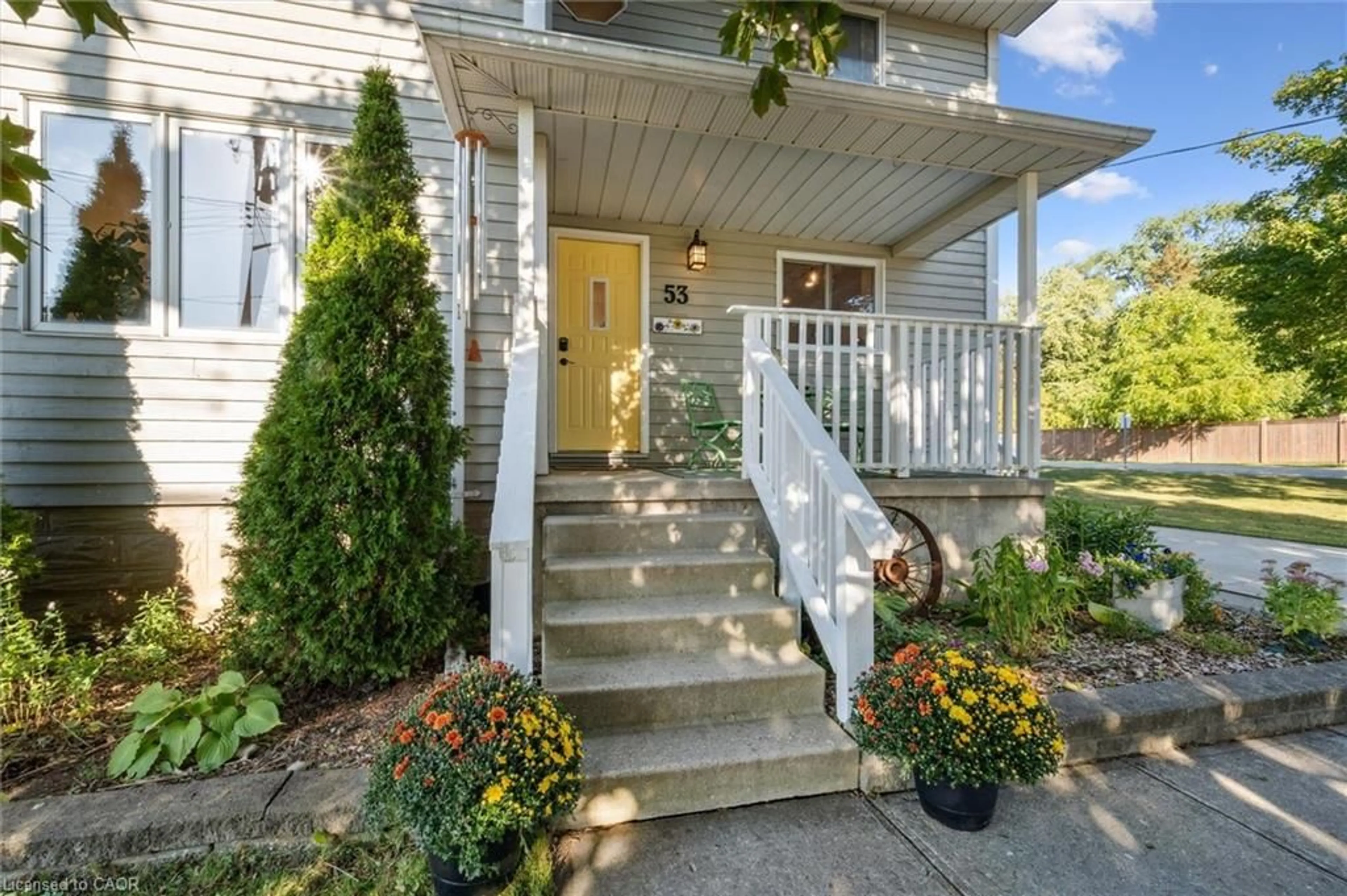 Unknown for 53 Hincks St, New Hamburg Ontario N3A 2A2