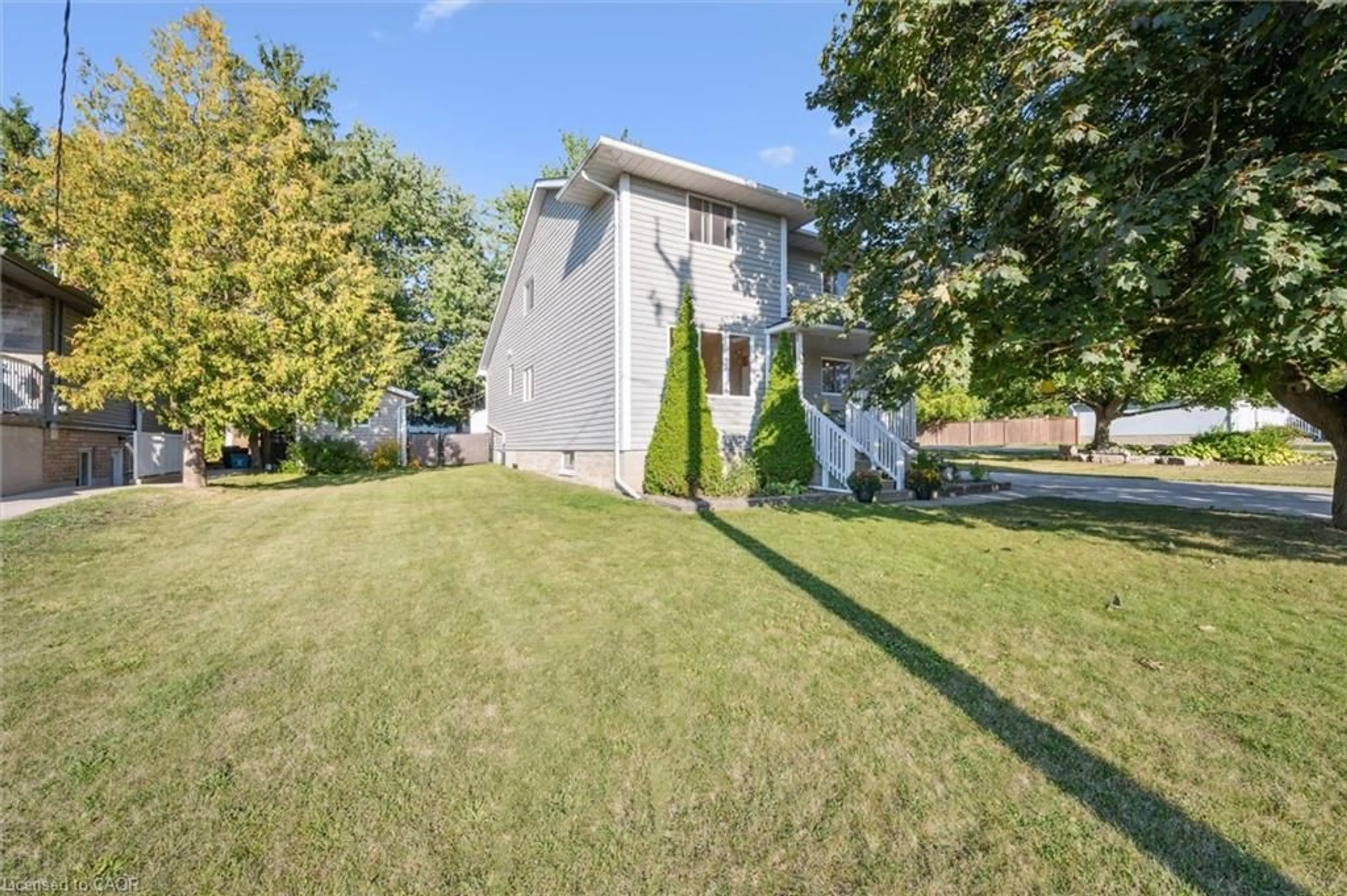 Unknown for 53 Hincks St, New Hamburg Ontario N3A 2A2