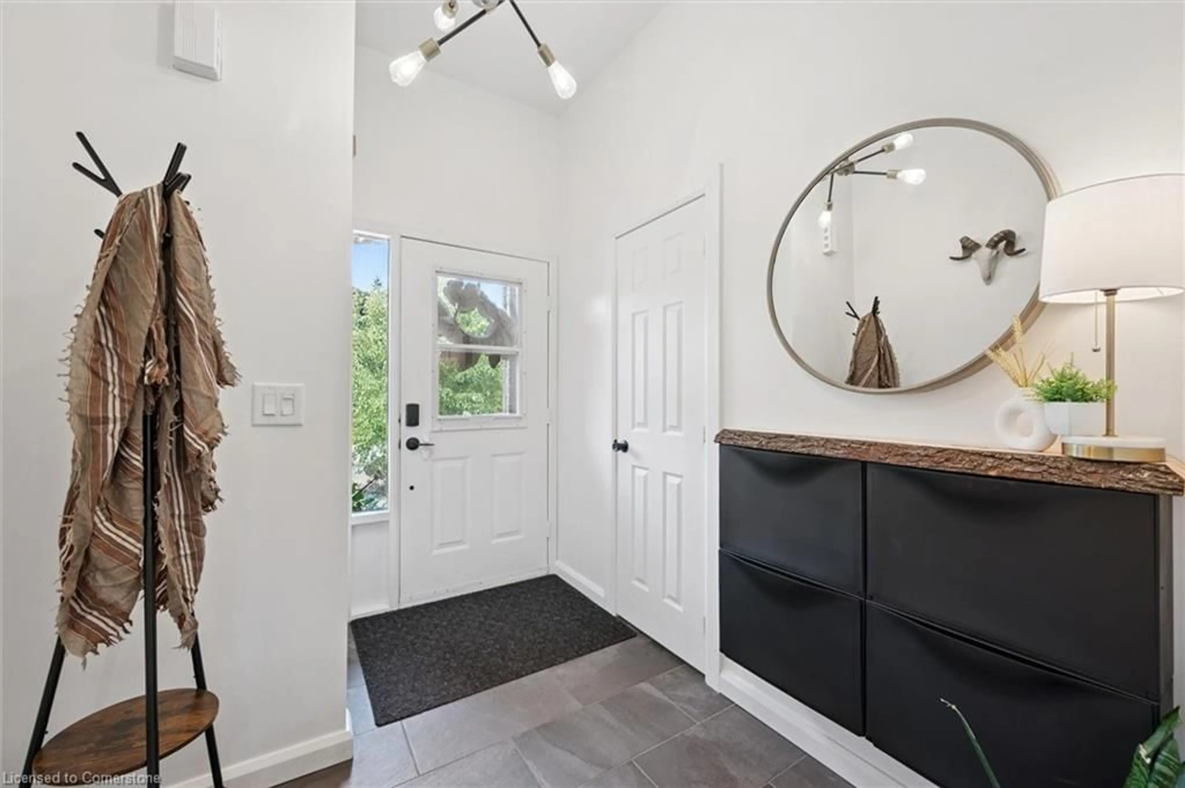 Indoor entryway for 204 Nith River Way, Ayr Ontario N0B 1E0