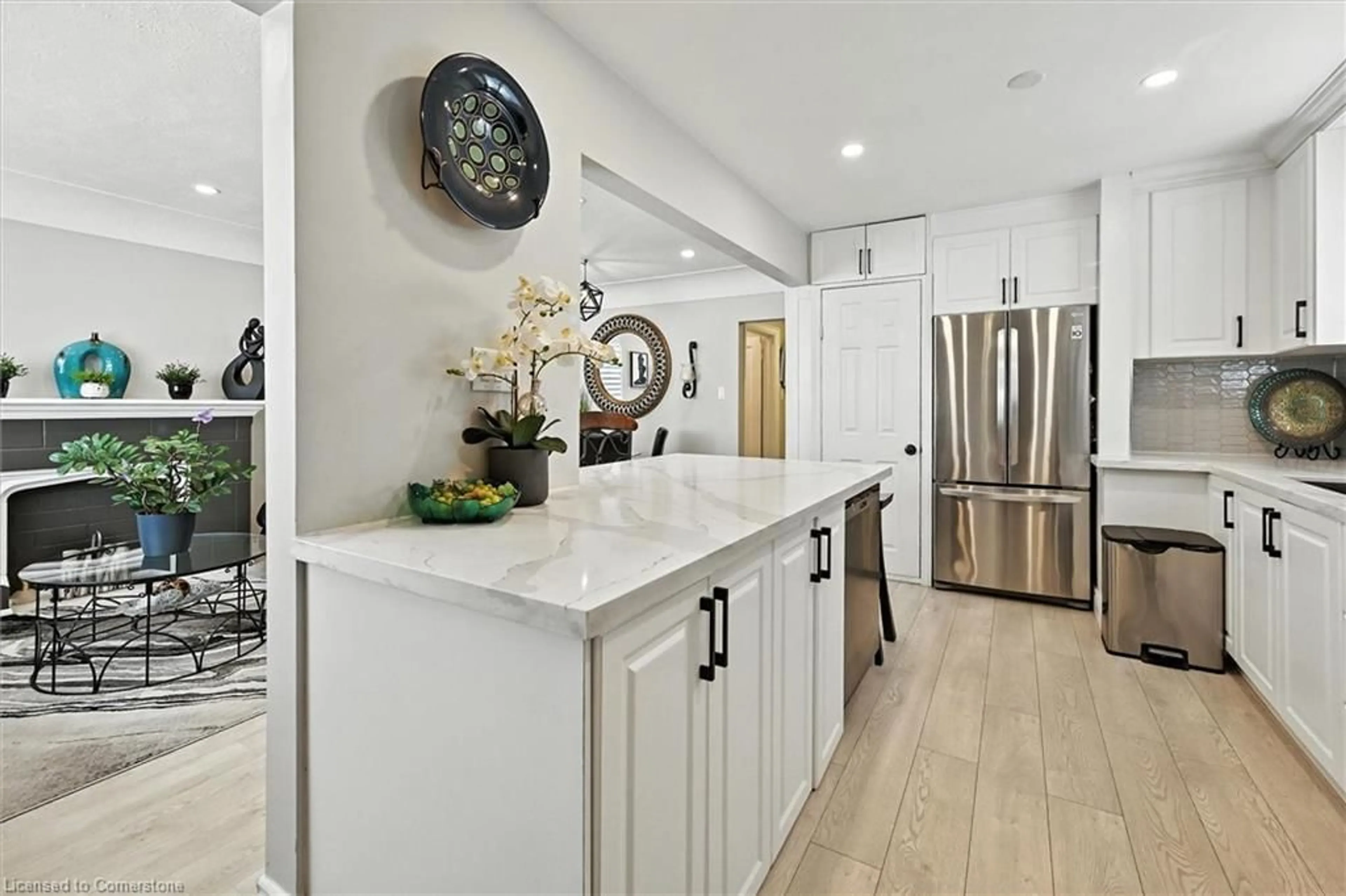 Open concept kitchen, ceramic/tile floor for 507 Upper James St, Hamilton Ontario L9C 2X9