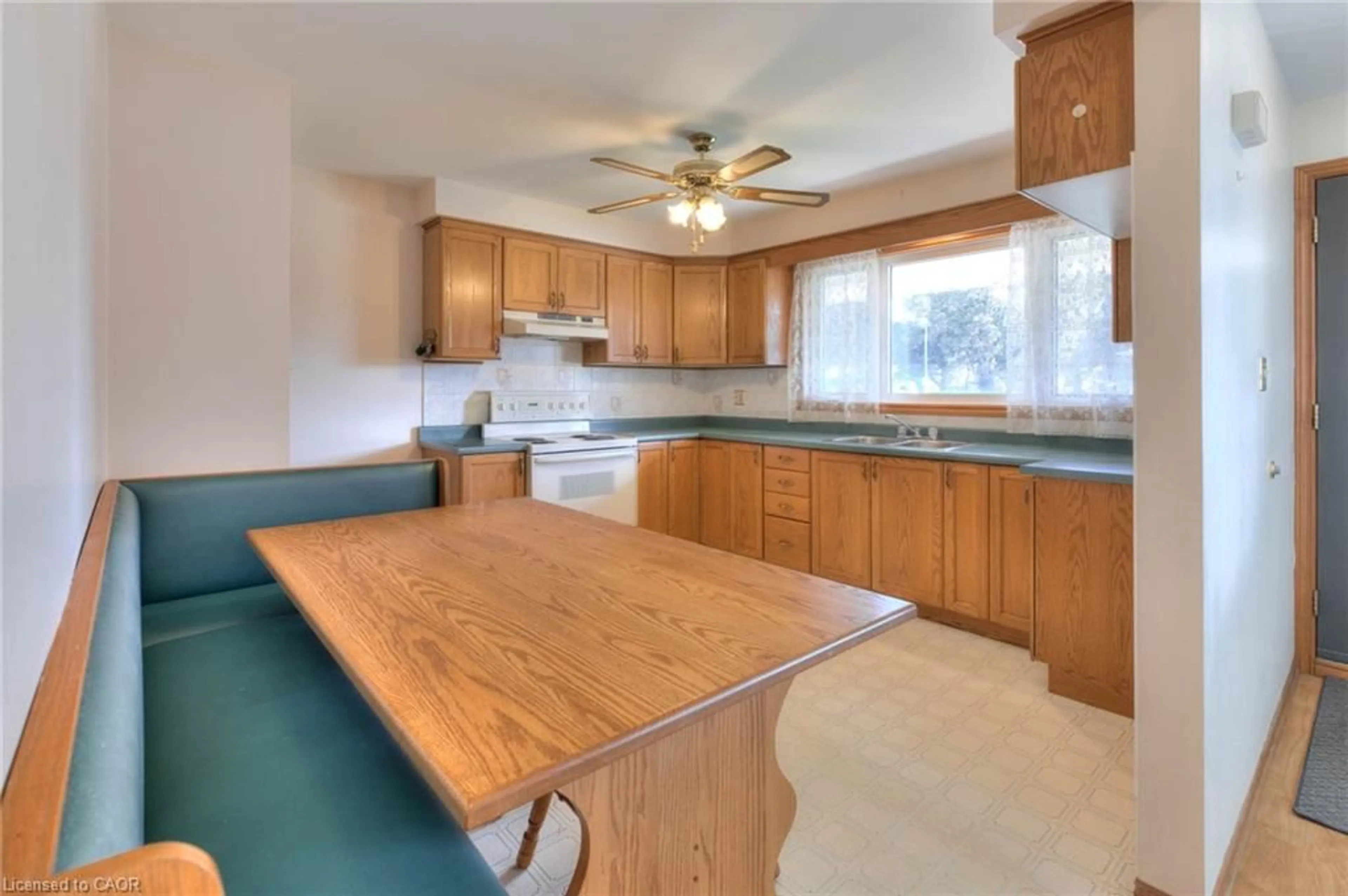 Standard kitchen, unknown for 406 Franklin St, Kitchener Ontario N2A 1Z1