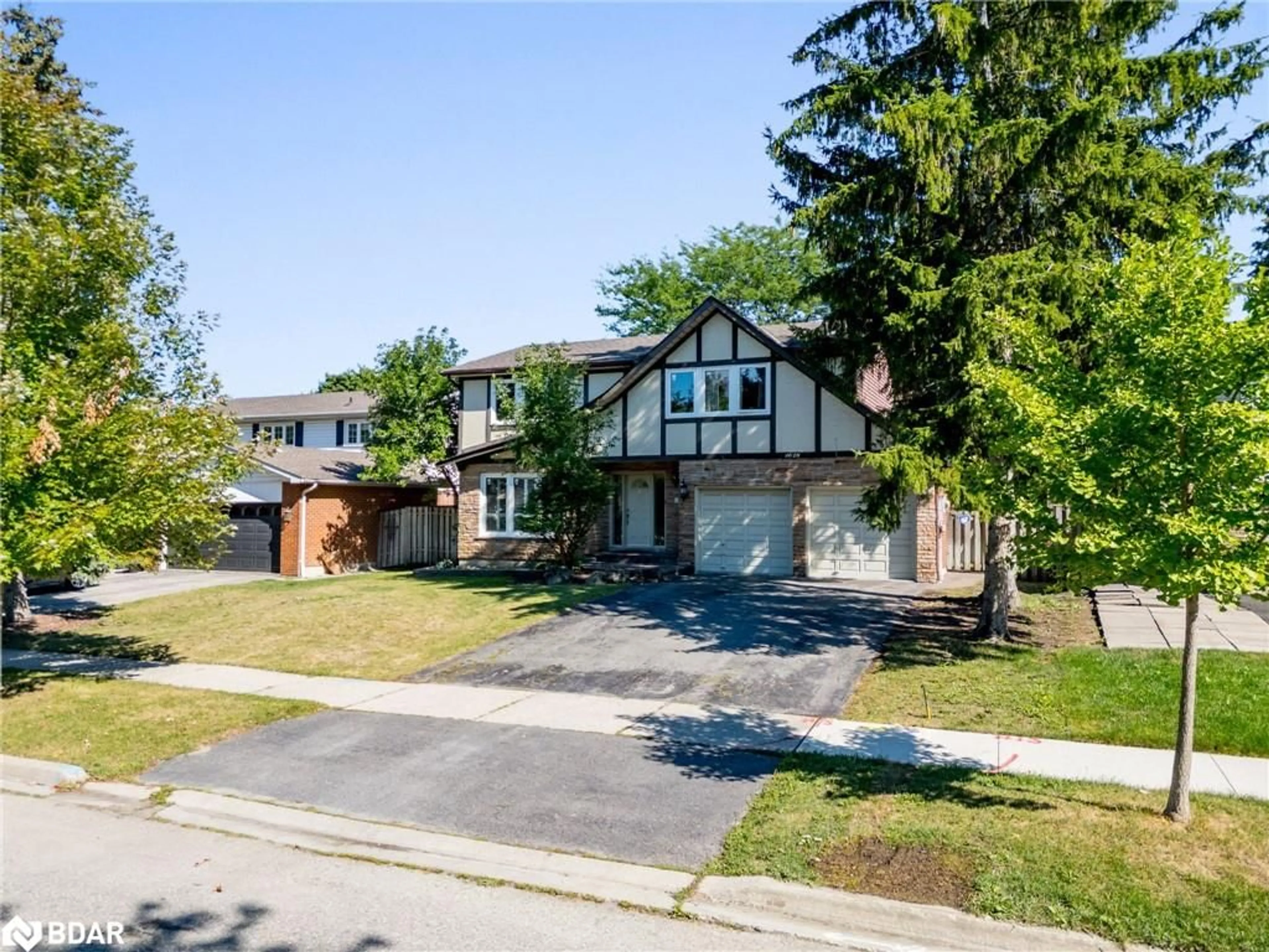 Home with brick exterior material, street for 1628 Woodeden Dr, Mississauga Ontario L5H 3S5