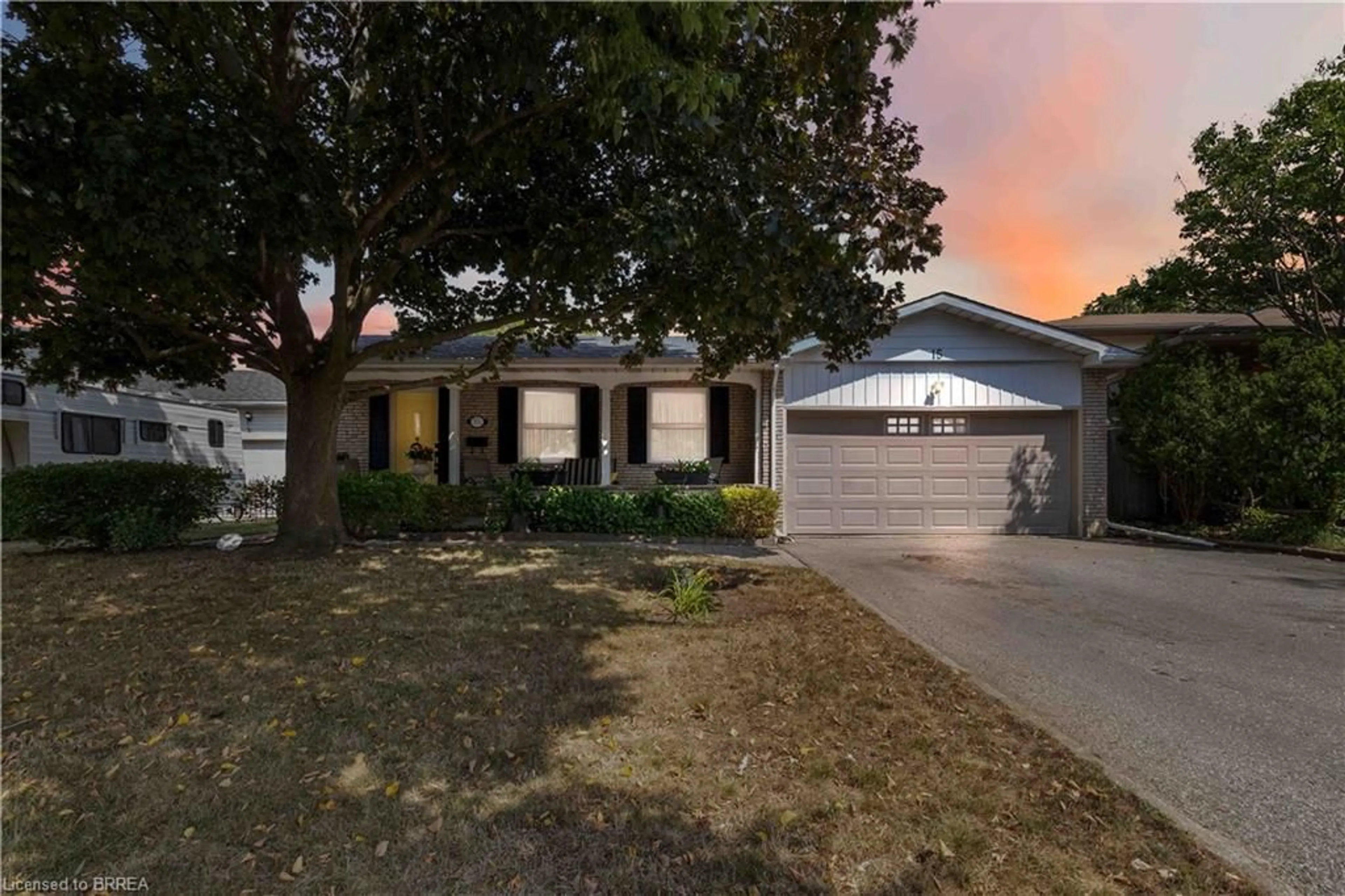 Home with vinyl exterior material, street for 15 Burdock Blvd, Brantford Ontario N3R 6B5