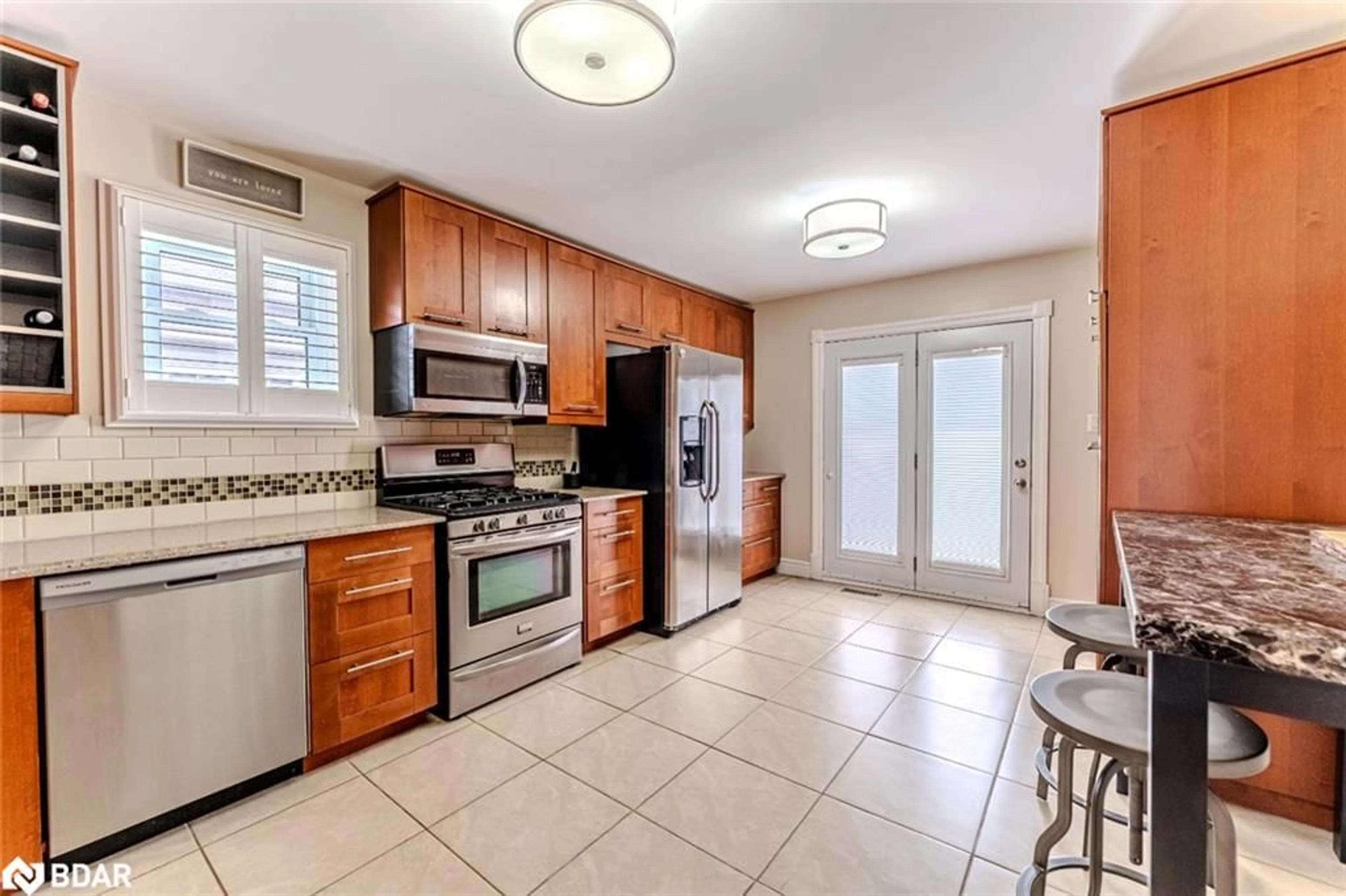 Unknown for 122 Fletcher St, Bradford Ontario L3Z 2Y9