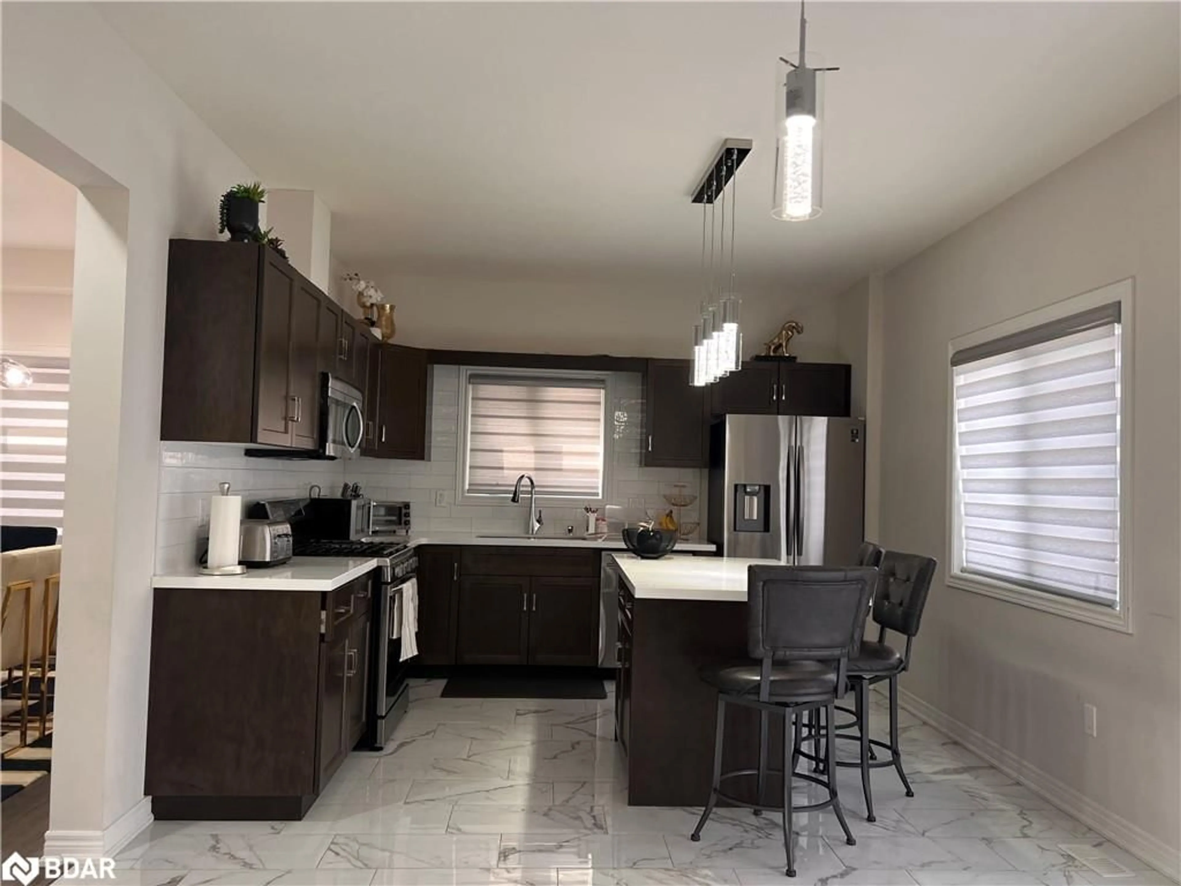 Open concept kitchen, ceramic/tile floor for 12 Swan Ave, Fonthill Ontario L0S 1E6