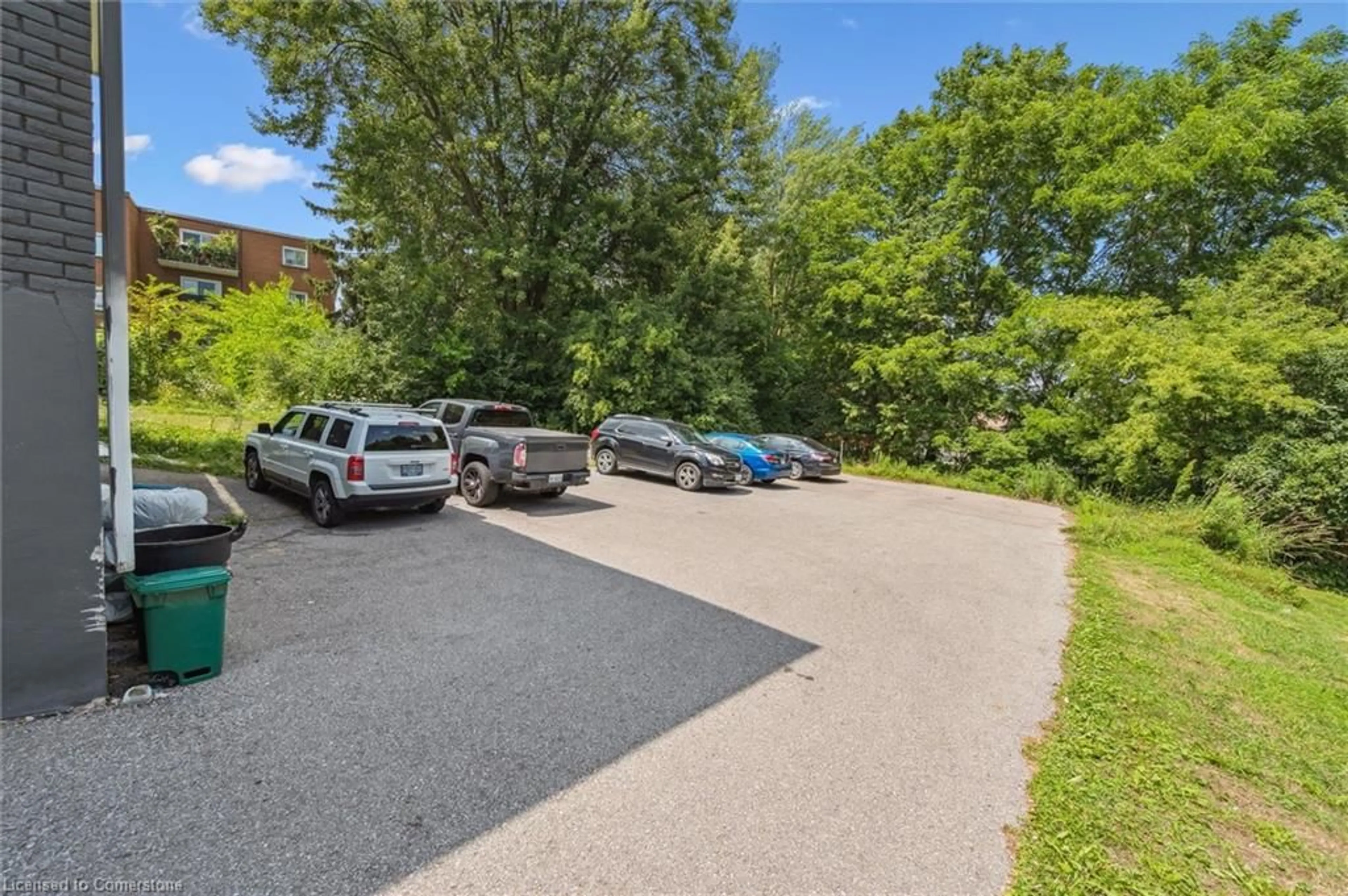 Parking for 392-398 Erb St, Waterloo Ontario N2L 1W6