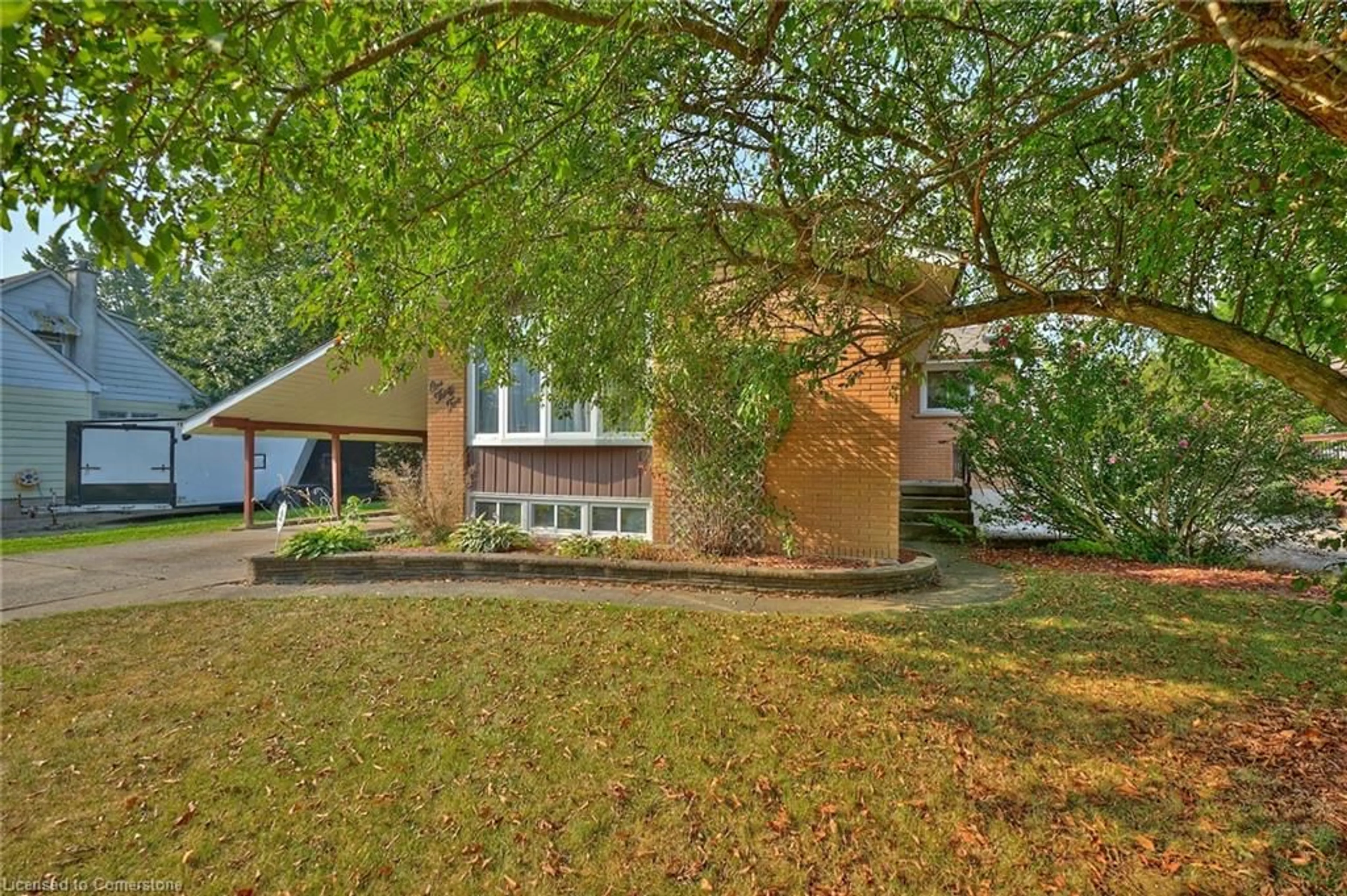 Home with brick exterior material, unknown for 132 Fairview Ave, Dunnville Ontario N1A 1B1