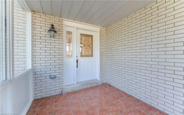 1493 Queens Blvd, Kitchener 3