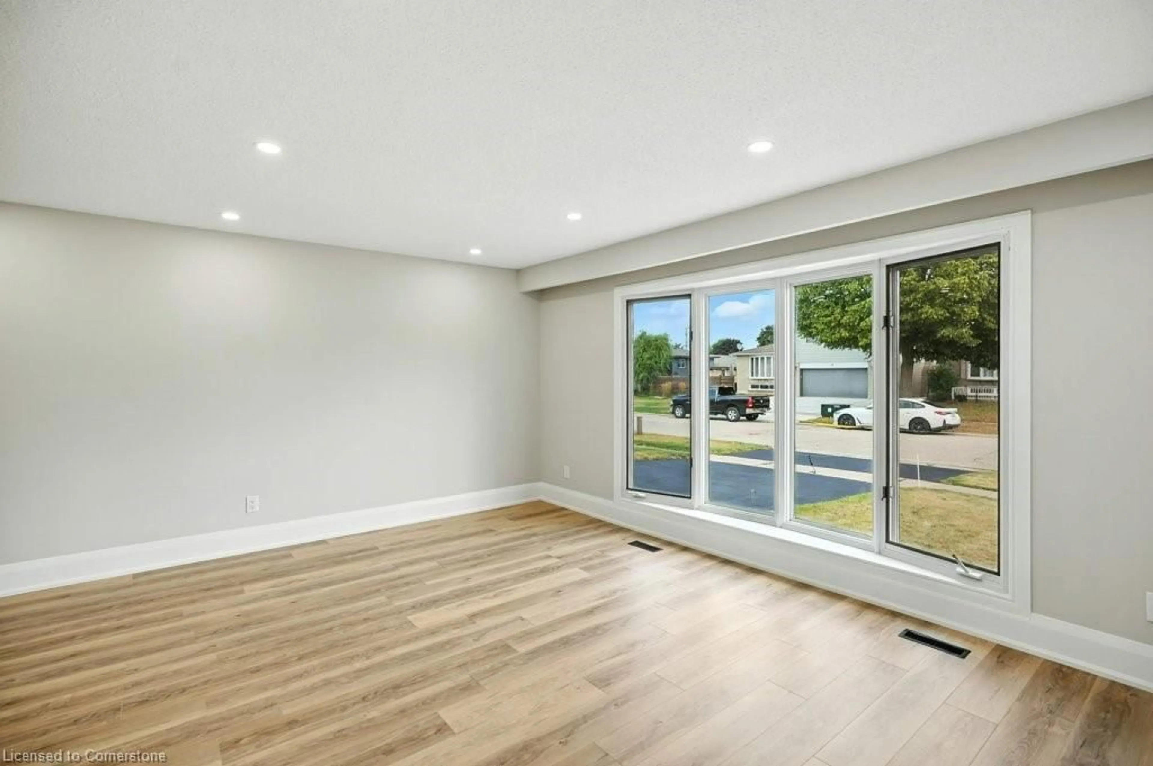A pic of a room for 56 Abeles Ave, Paris Ontario N3L 3N9