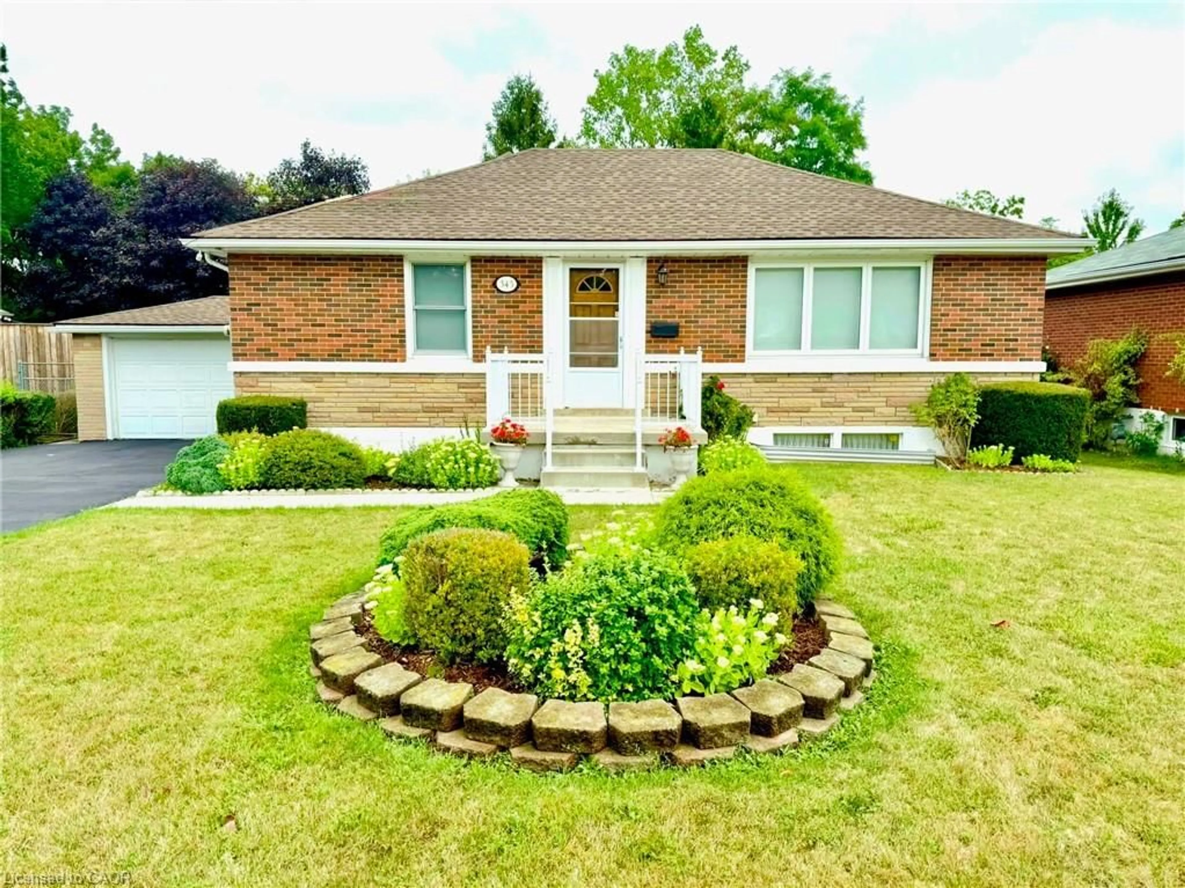 Home with brick exterior material, street for 343 Hixon Rd, Hamilton Ontario L8K 2C8