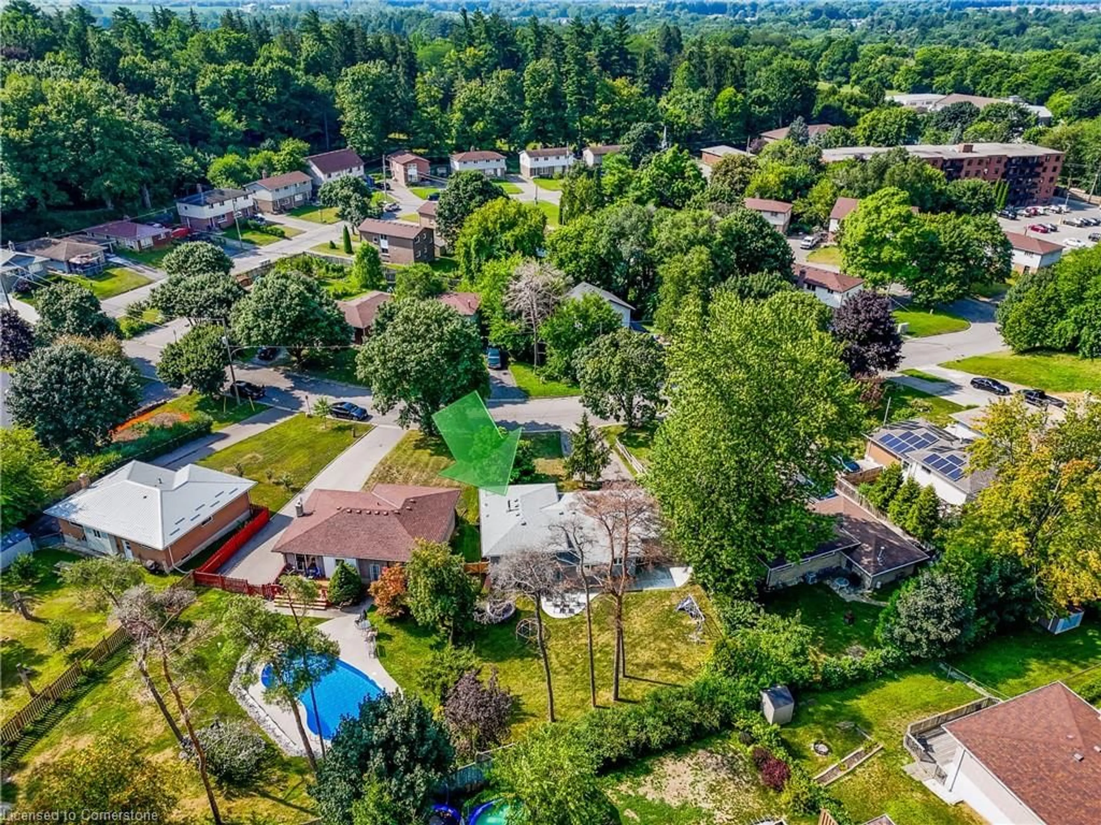 A pic from outside/outdoor area/front of a property/back of a property/a pic from drone, unknown for 30 Ashton Dr, Simcoe Ontario N3Y 2S4