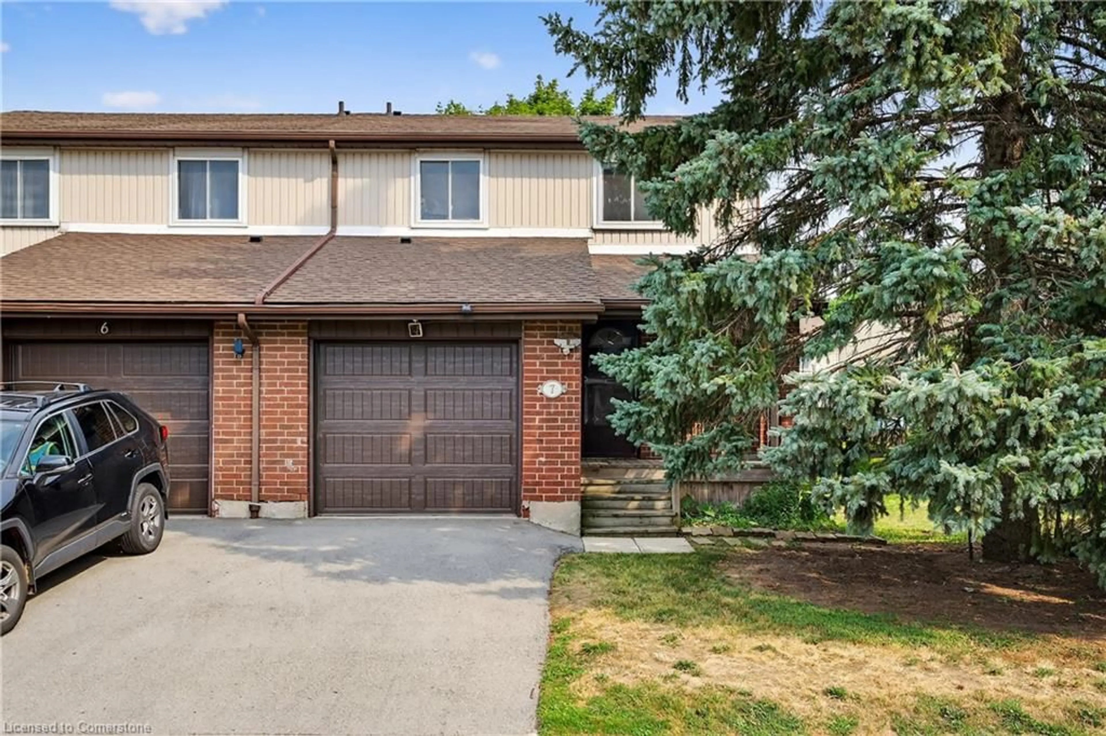 Home with brick exterior material, street for 59 Queenslea Dr #7, Hamilton Ontario L8W 1P6