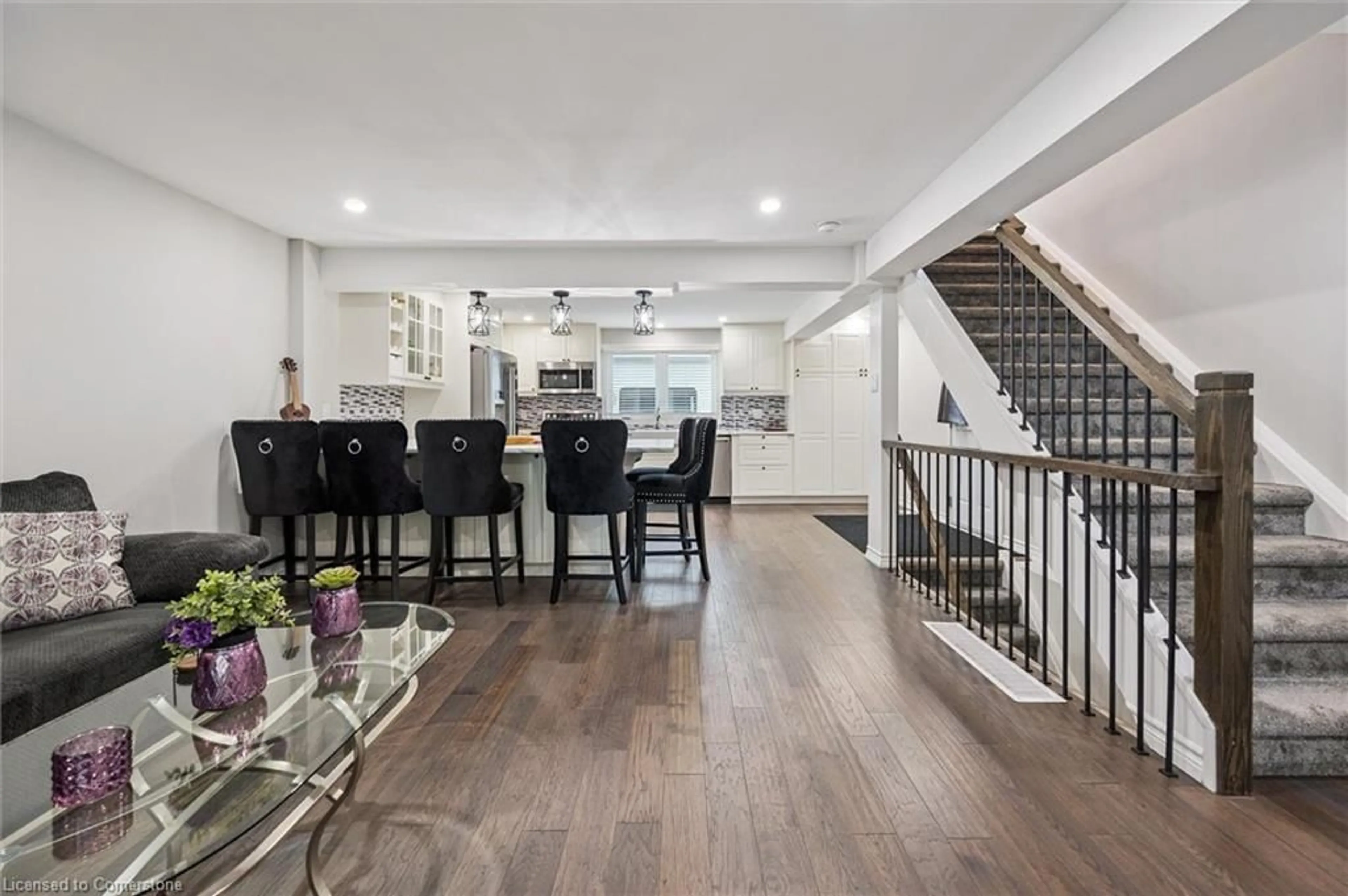 Open concept kitchen, unknown for 118 Glamis Rd, Cambridge Ontario N1R 6S8