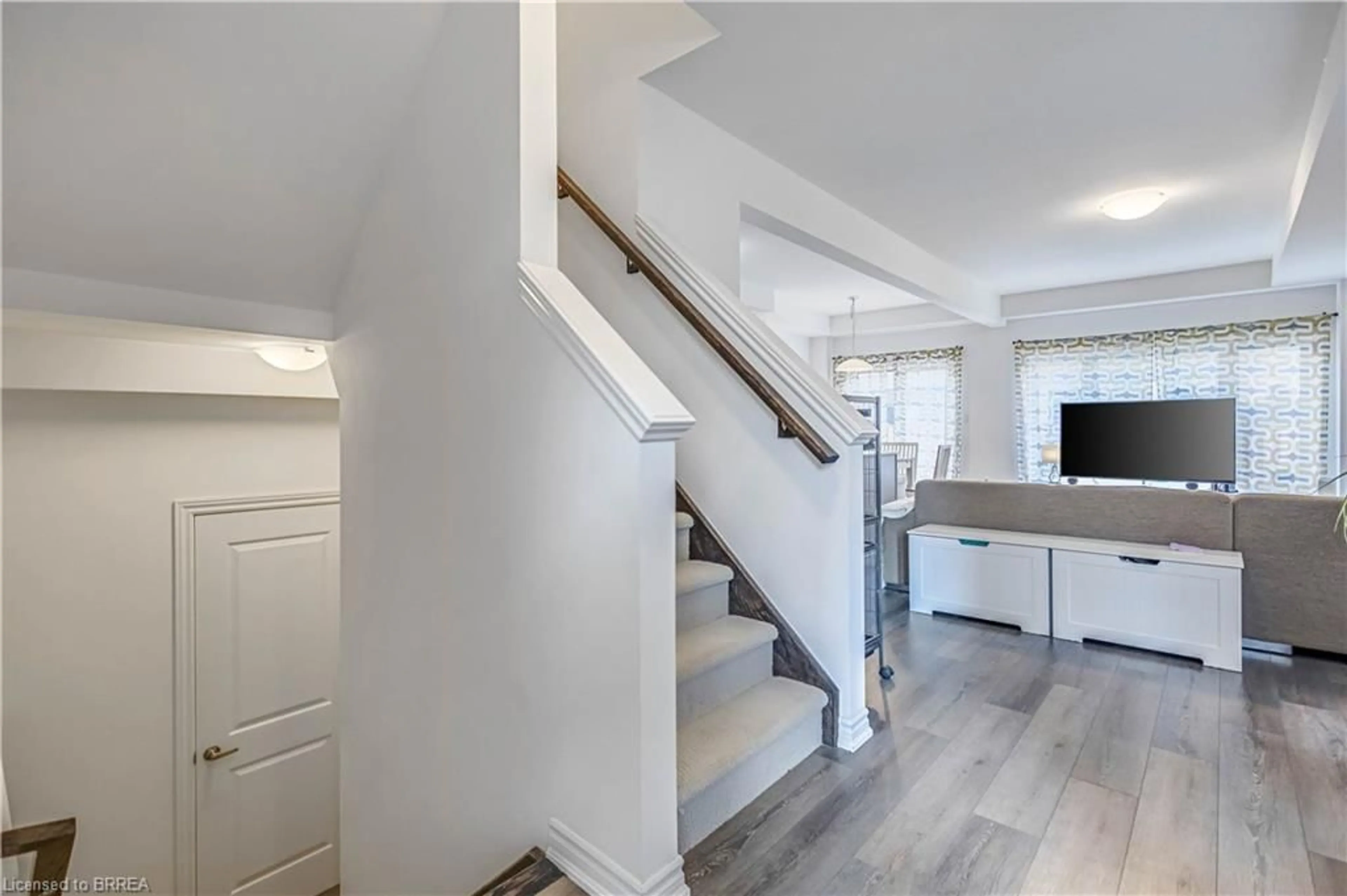 Stairs for 29 Bellhouse Ave, Brantford Ontario N3T 0T7