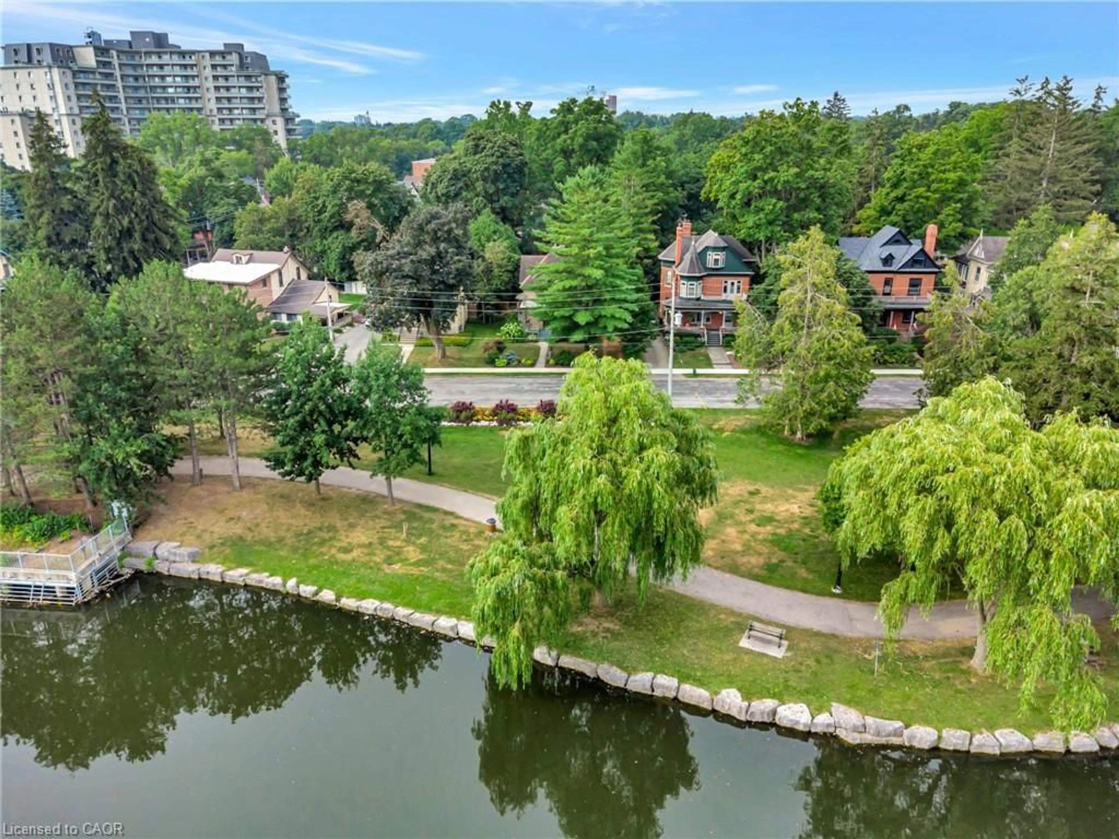 A pic from outside/outdoor area/front of a property/back of a property/a pic from drone, water/lake/river/ocean view for 19 Roland St, Kitchener Ontario N2G 1K5