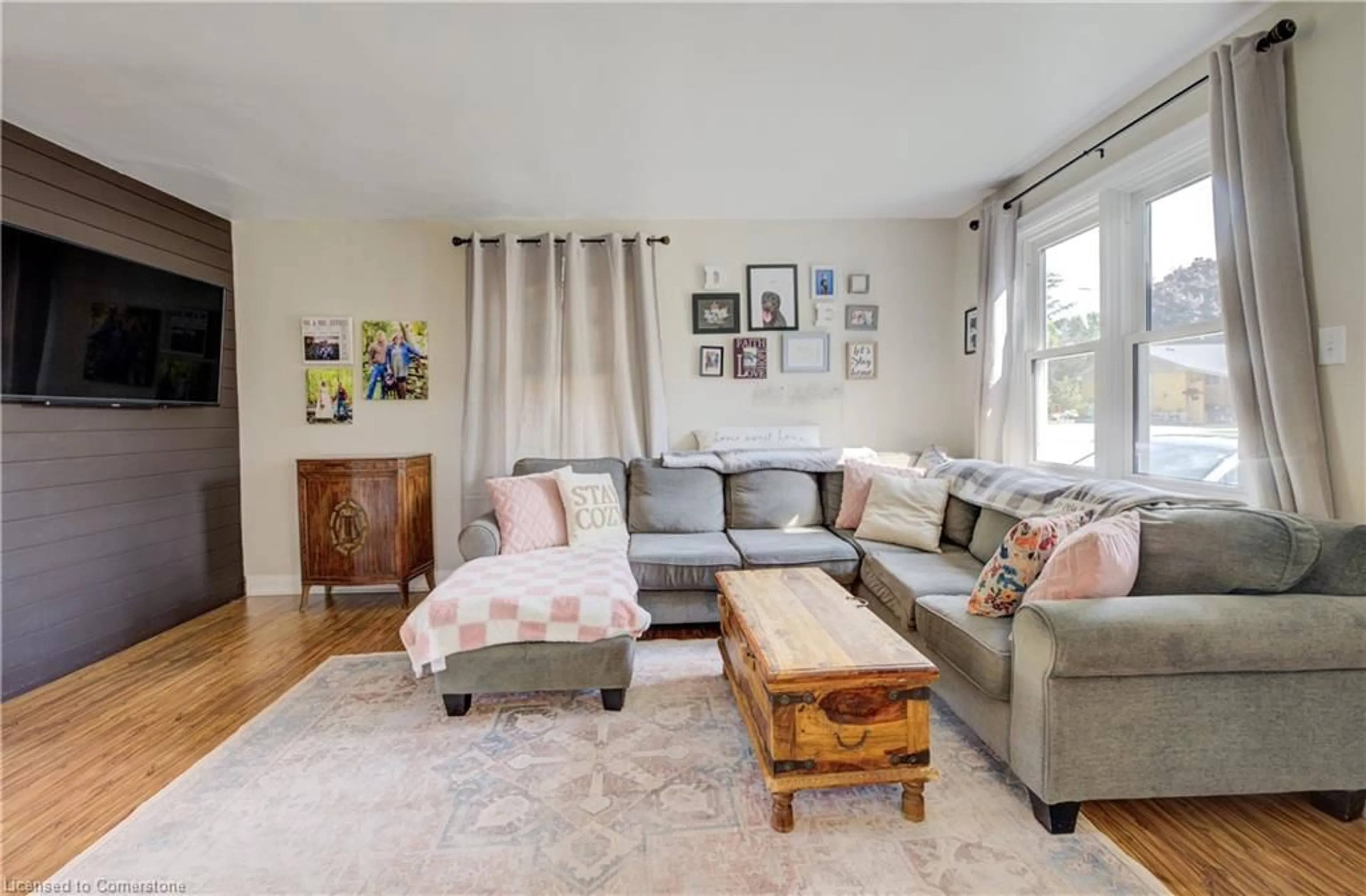 Living room with furniture, unknown for 465 John St, Mount Forest Ontario N0G 2L3
