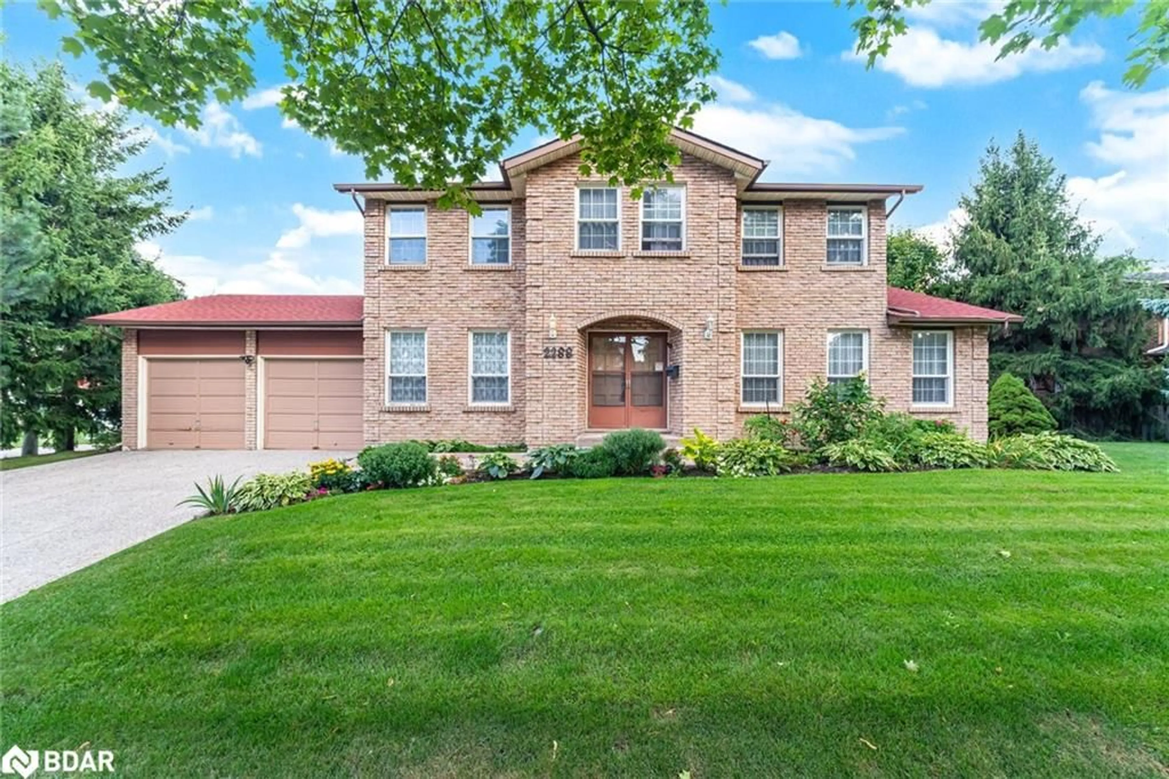 Home with brick exterior material, street for 2288 Log Wood Crt, Mississauga Ontario L5C 3C5