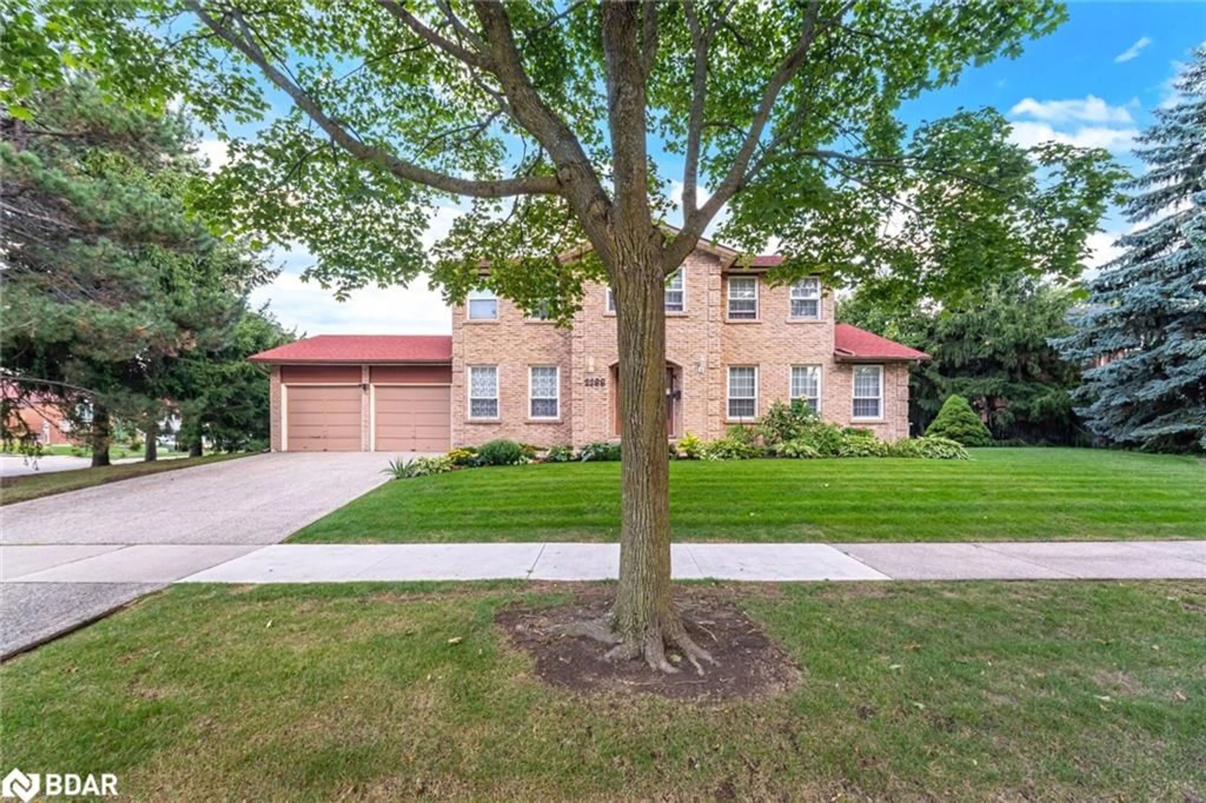 Home with brick exterior material, street for 2288 Log Wood Crt, Mississauga Ontario L5C 3C5