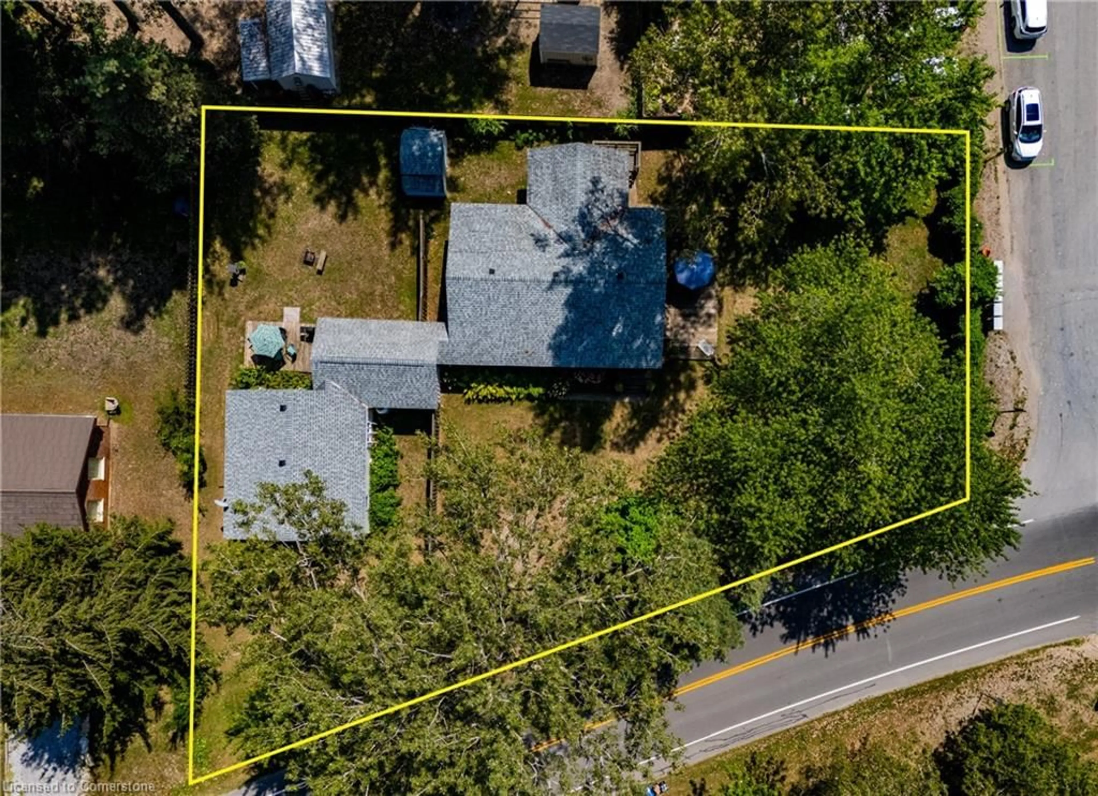 A pic from outside/outdoor area/front of a property/back of a property/a pic from drone, street for 261 Erie Blvd, Long Point Ontario N0E 1M0
