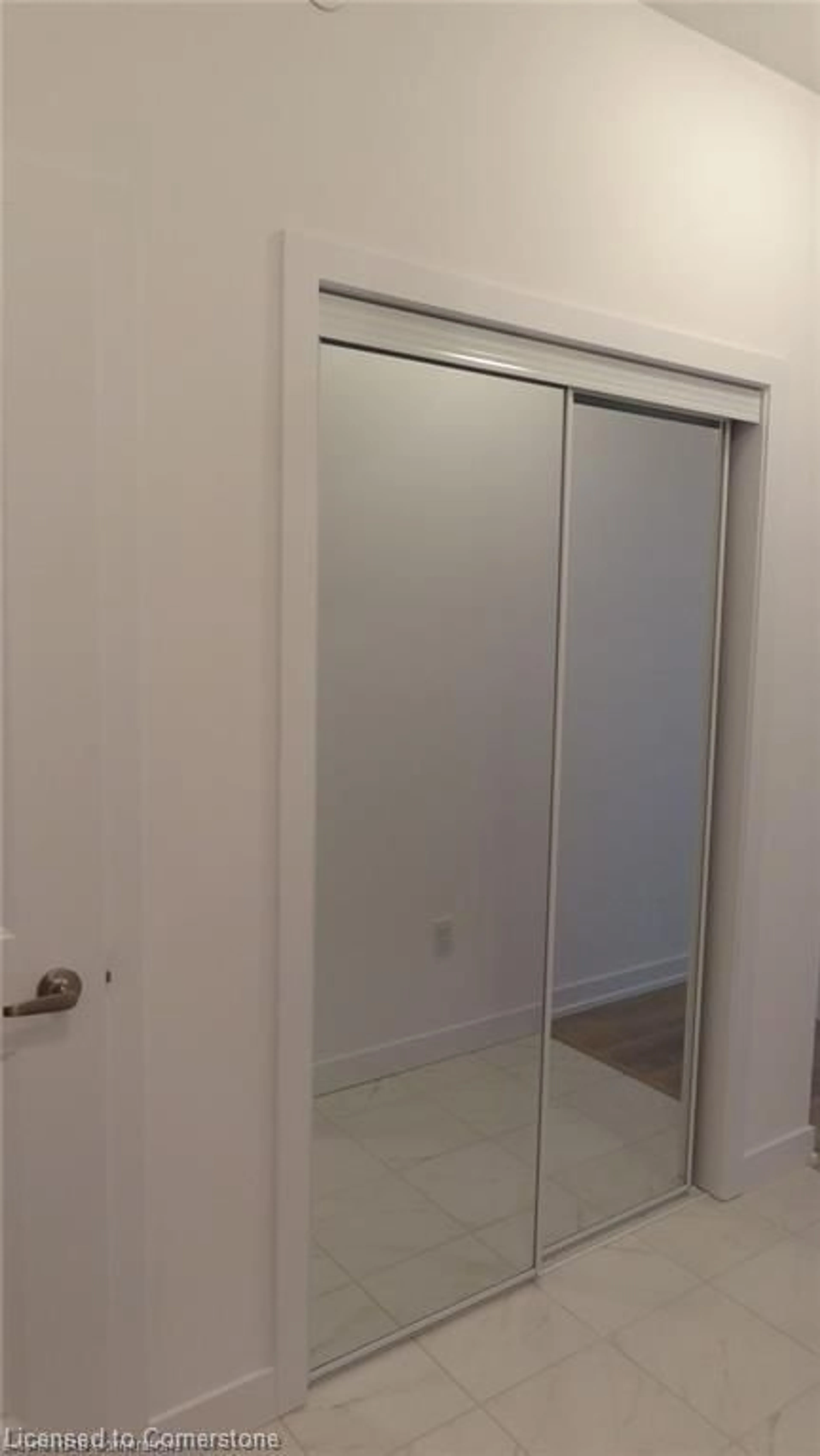A pic of a room for 450 Dundas St #1005, Waterdown Ontario L8B 1Z2