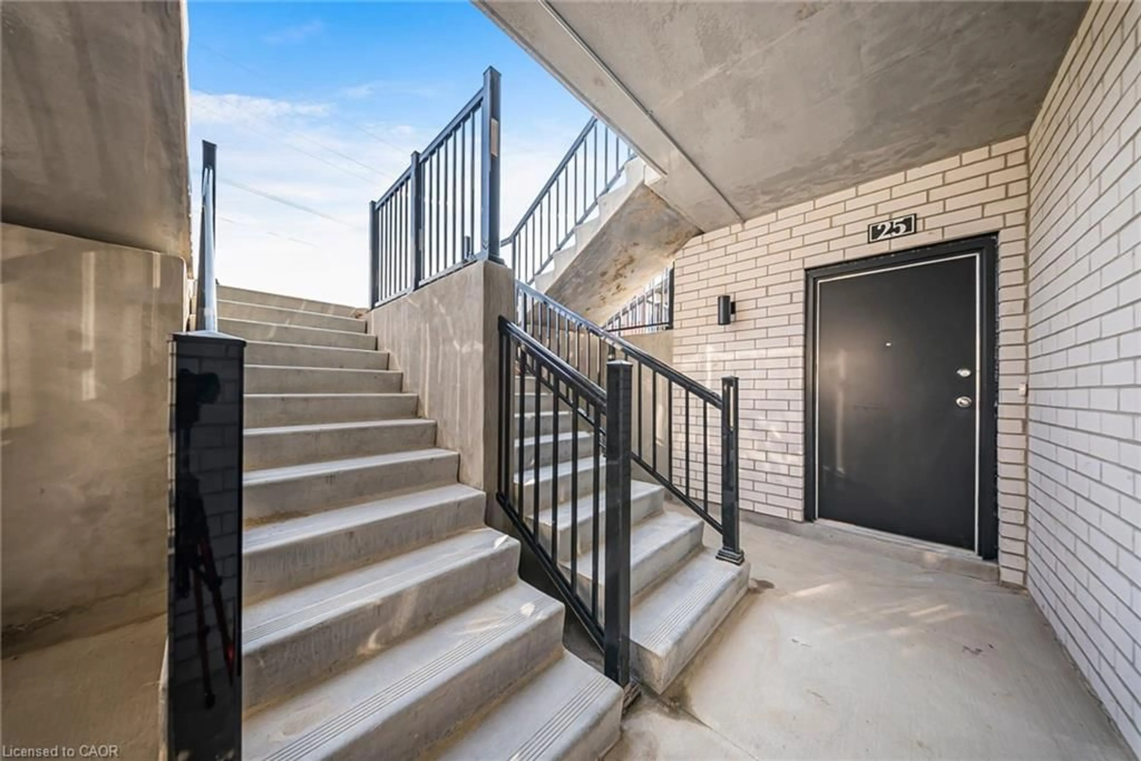 Stairs for 10 South Creek Dr #25, Kitchener Ontario N2R 1N3