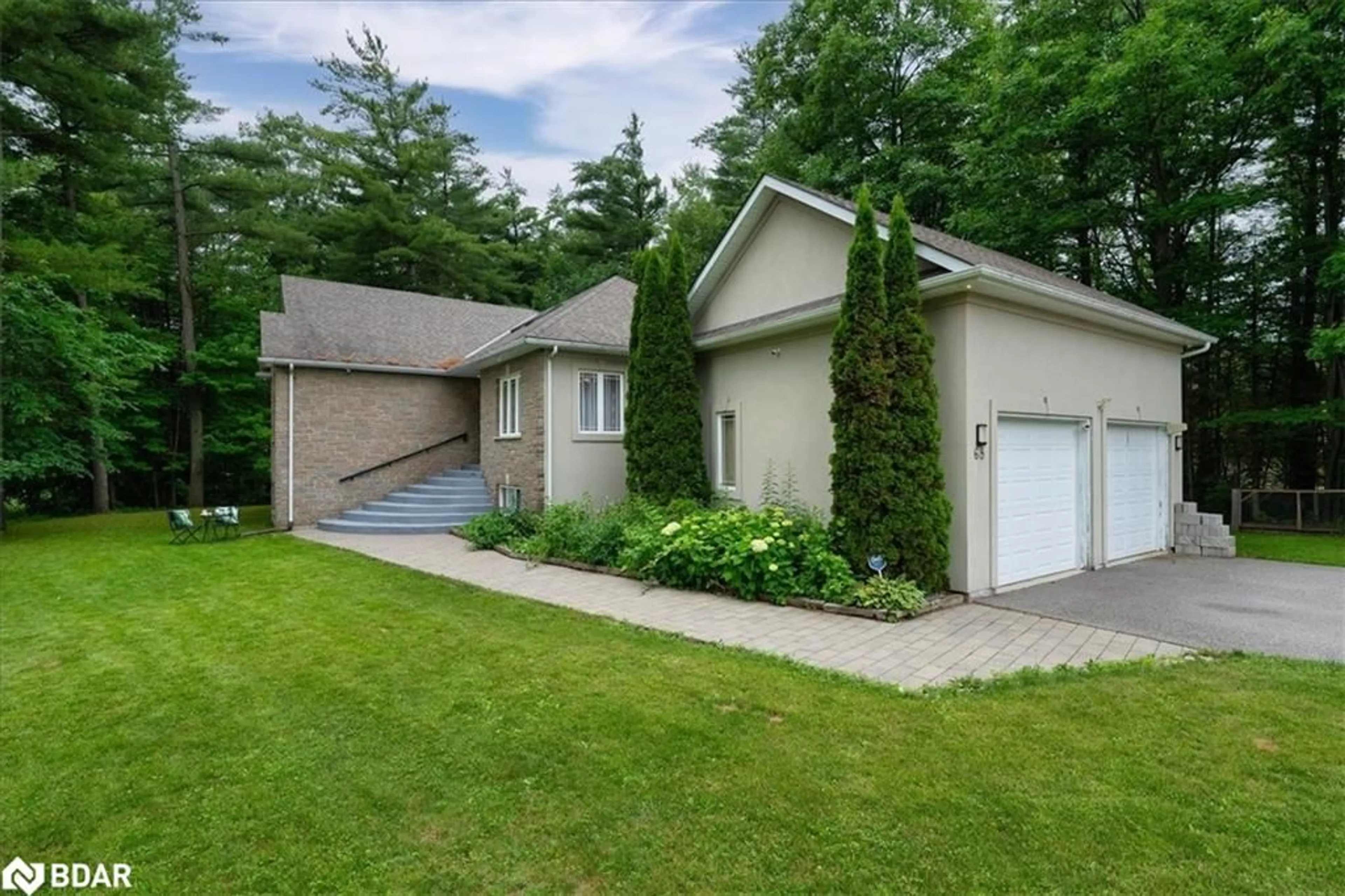 A pic from outside/outdoor area/front of a property/back of a property/a pic from drone, street for 68 Stocco Cir, Tiny Ontario L0L 2T0