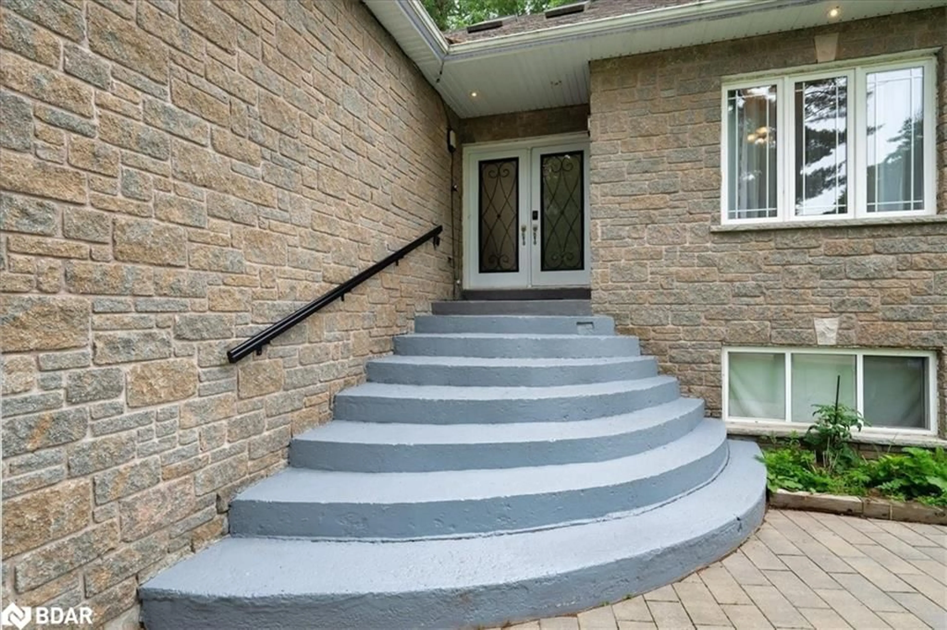 Stairs for 68 Stocco Cir, Tiny Ontario L0L 2T0