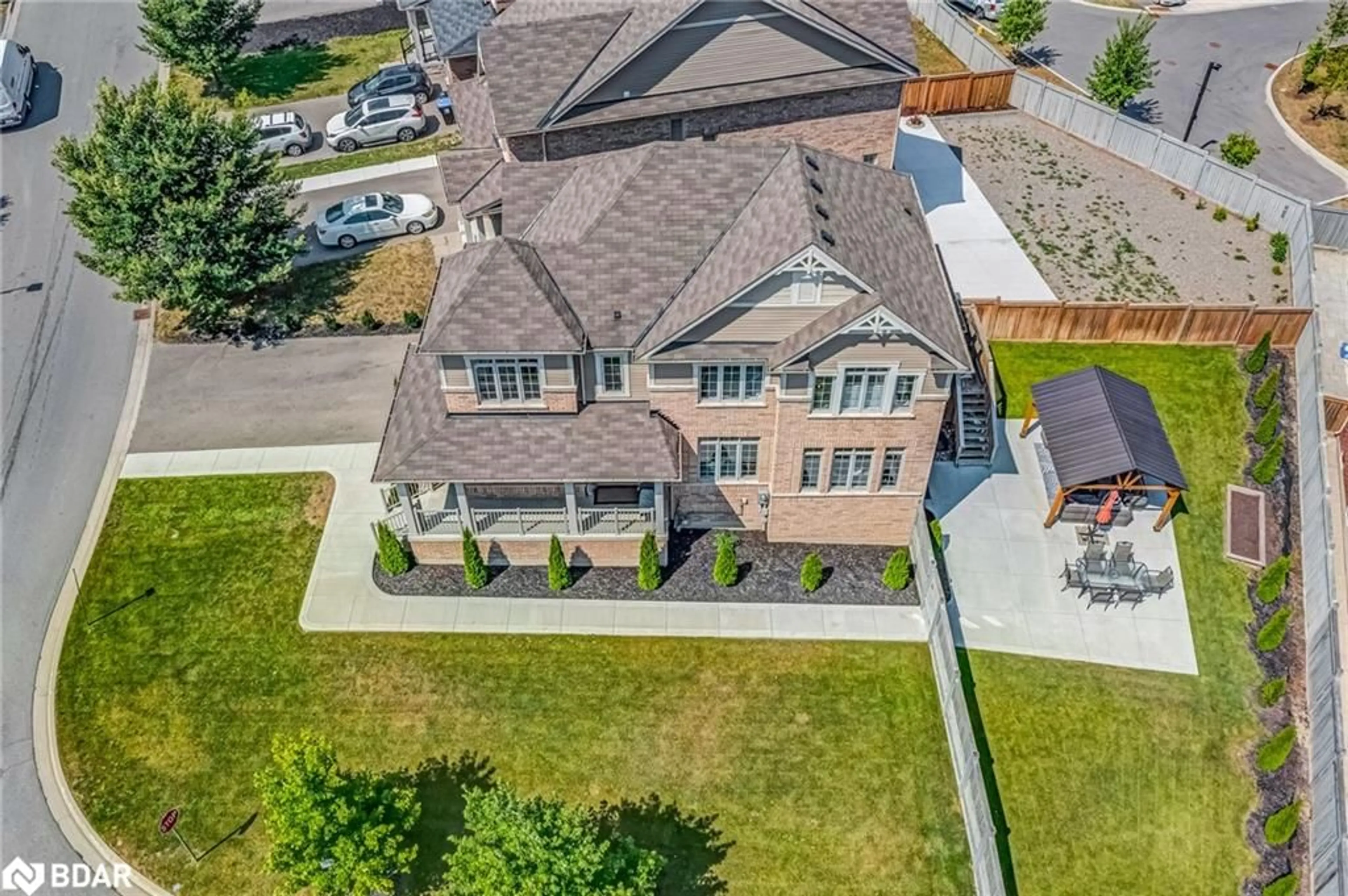 A pic from outside/outdoor area/front of a property/back of a property/a pic from drone, street for 10 Stych St, Tottenham Ontario L0G 1W0