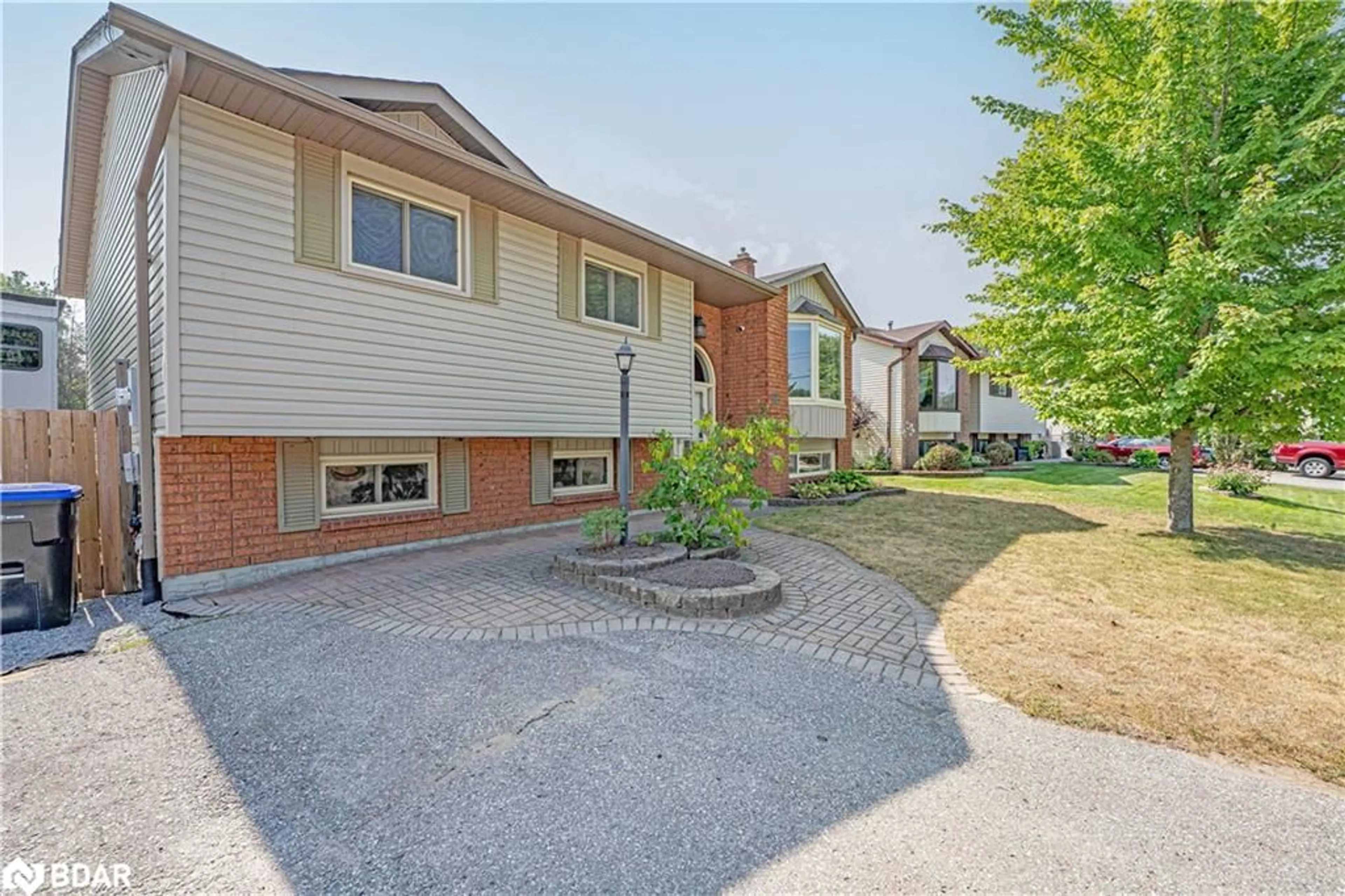 Unknown for 52 Roth St, Angus Ontario L3W 0G7
