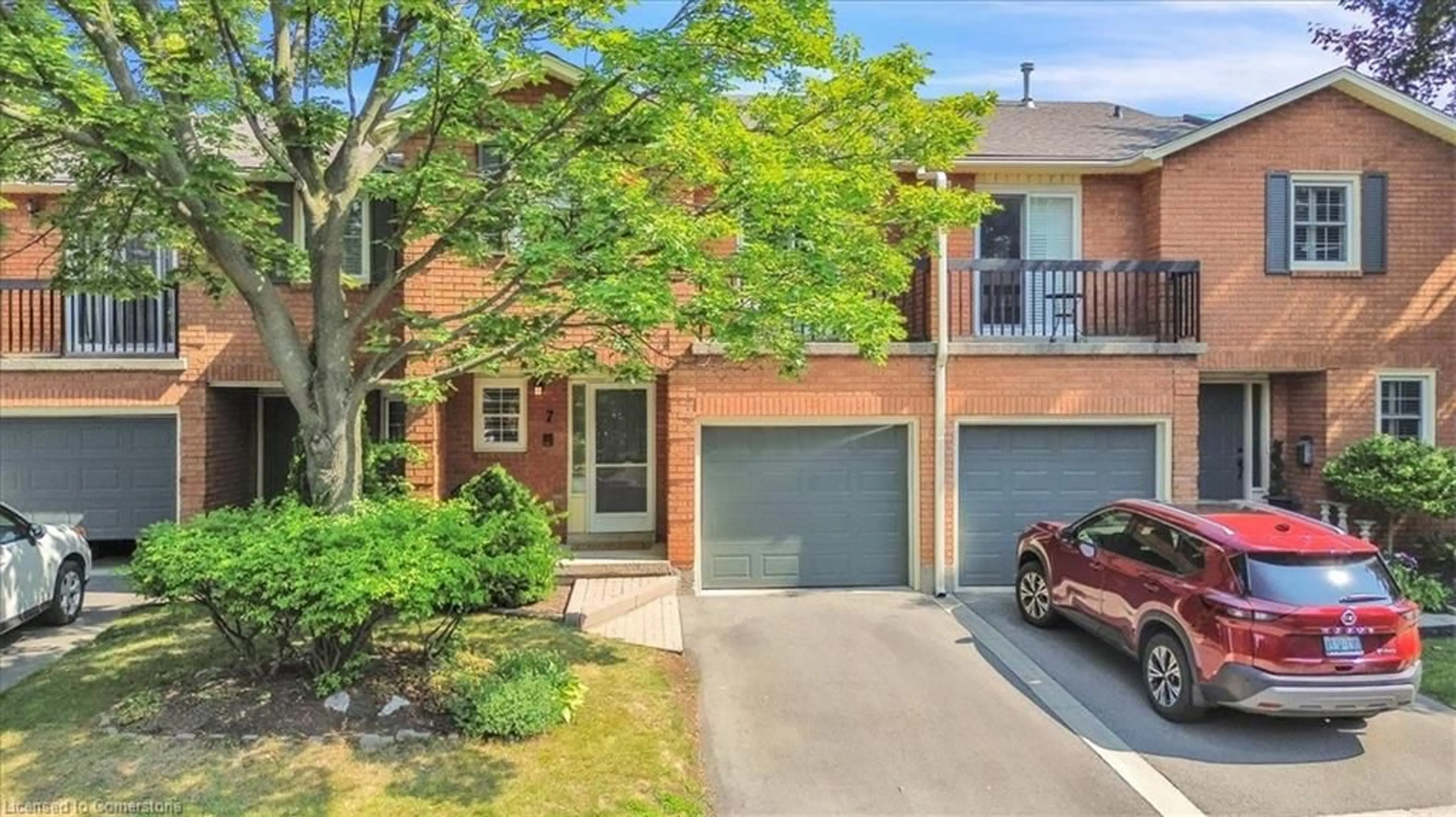 A pic from outside/outdoor area/front of a property/back of a property/a pic from drone, street for 1205 Lamb's Crt #7, Burlington Ontario L7S 2G4