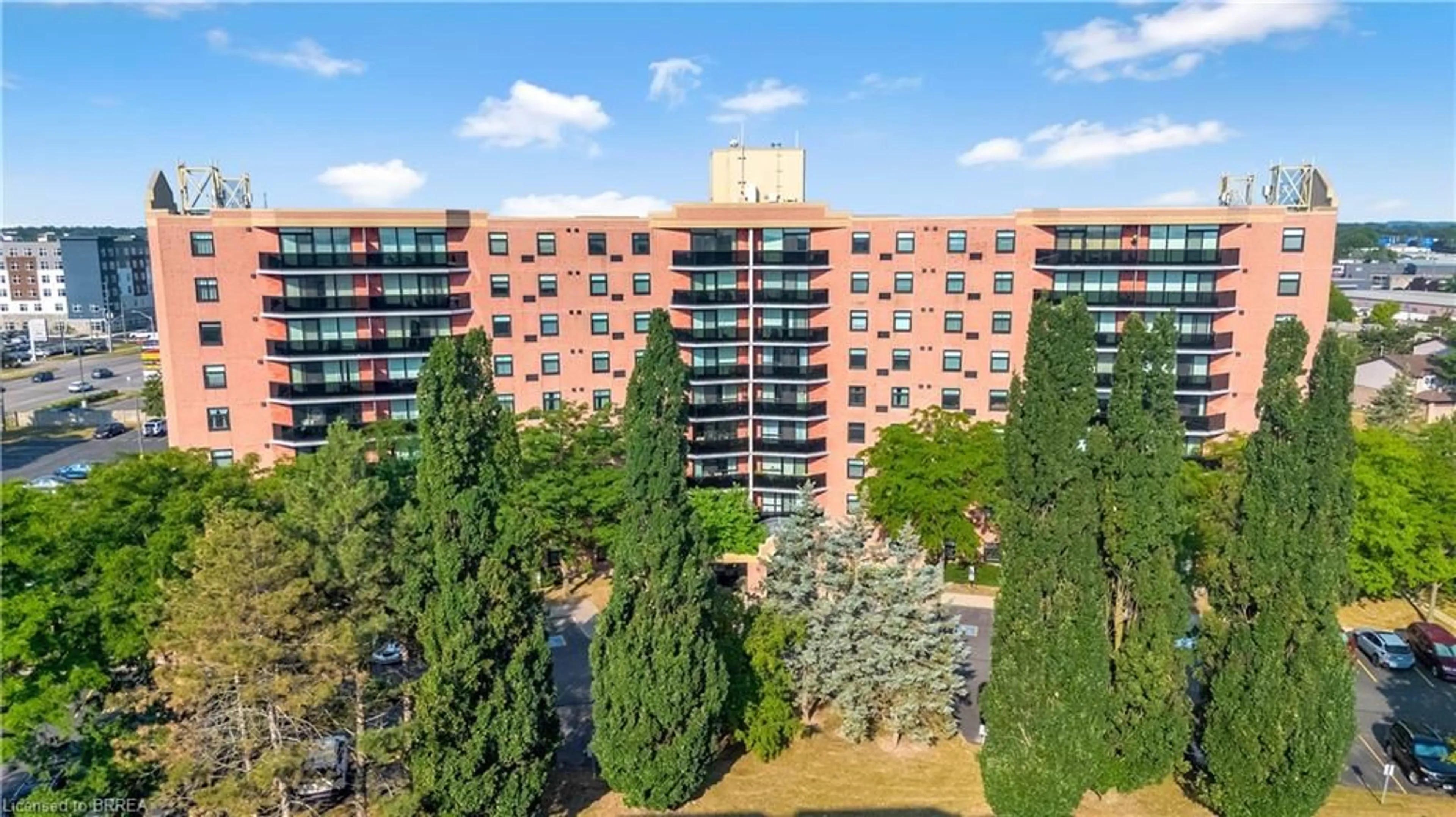 A pic from outside/outdoor area/front of a property/back of a property/a pic from drone, city buildings view from balcony for 9 Bonheur Crt #112, Brantford Ontario N3P 1Z5