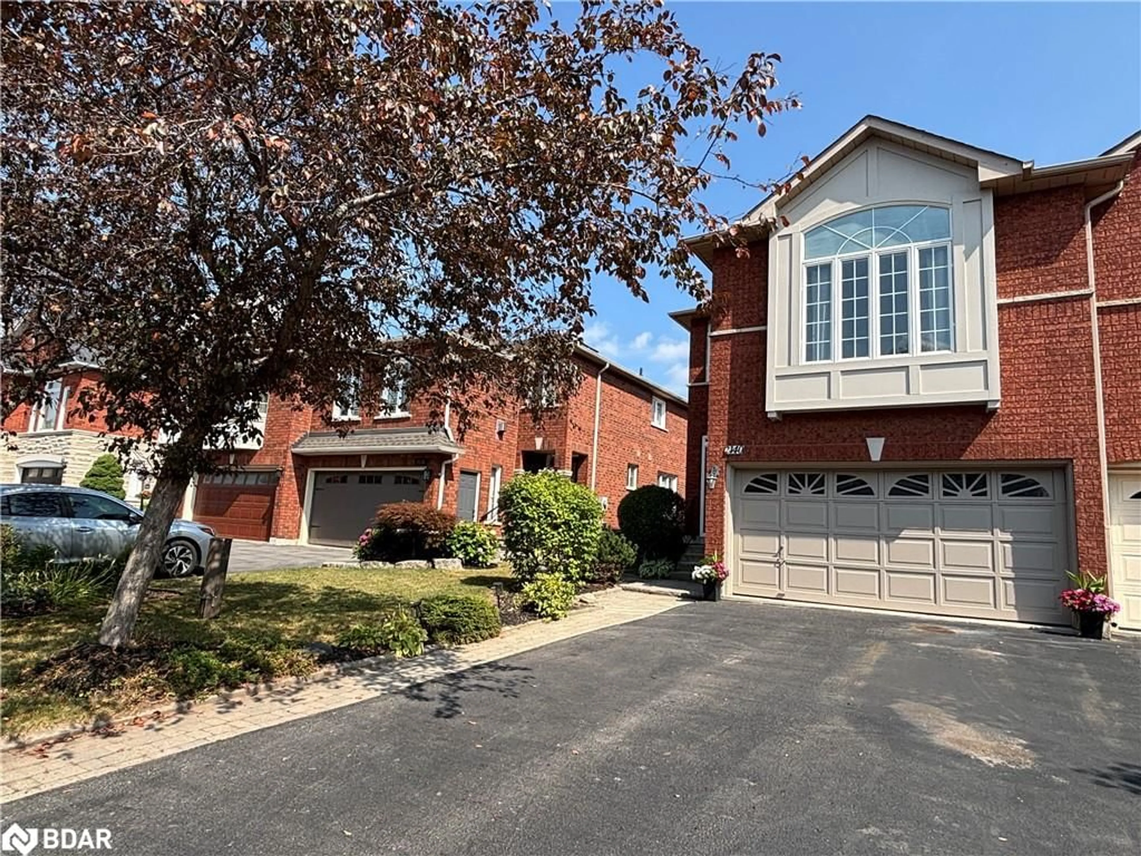 Home with brick exterior material, street for 2140 Glenhampton Rd, Oakville Ontario L6M 3X1