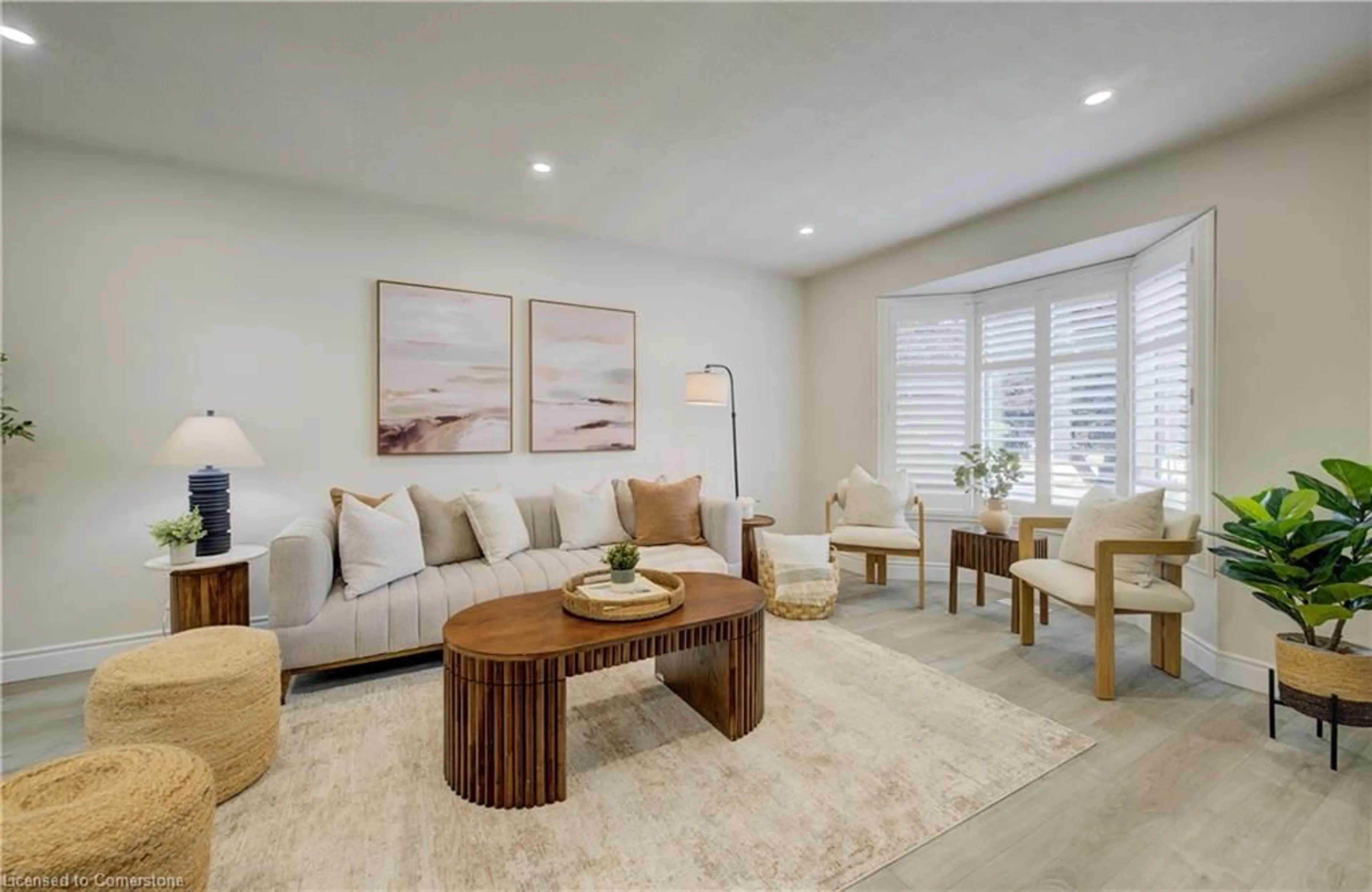 Living room with furniture, unknown for 262 Scott Rd, Cambridge Ontario N3C 3W8