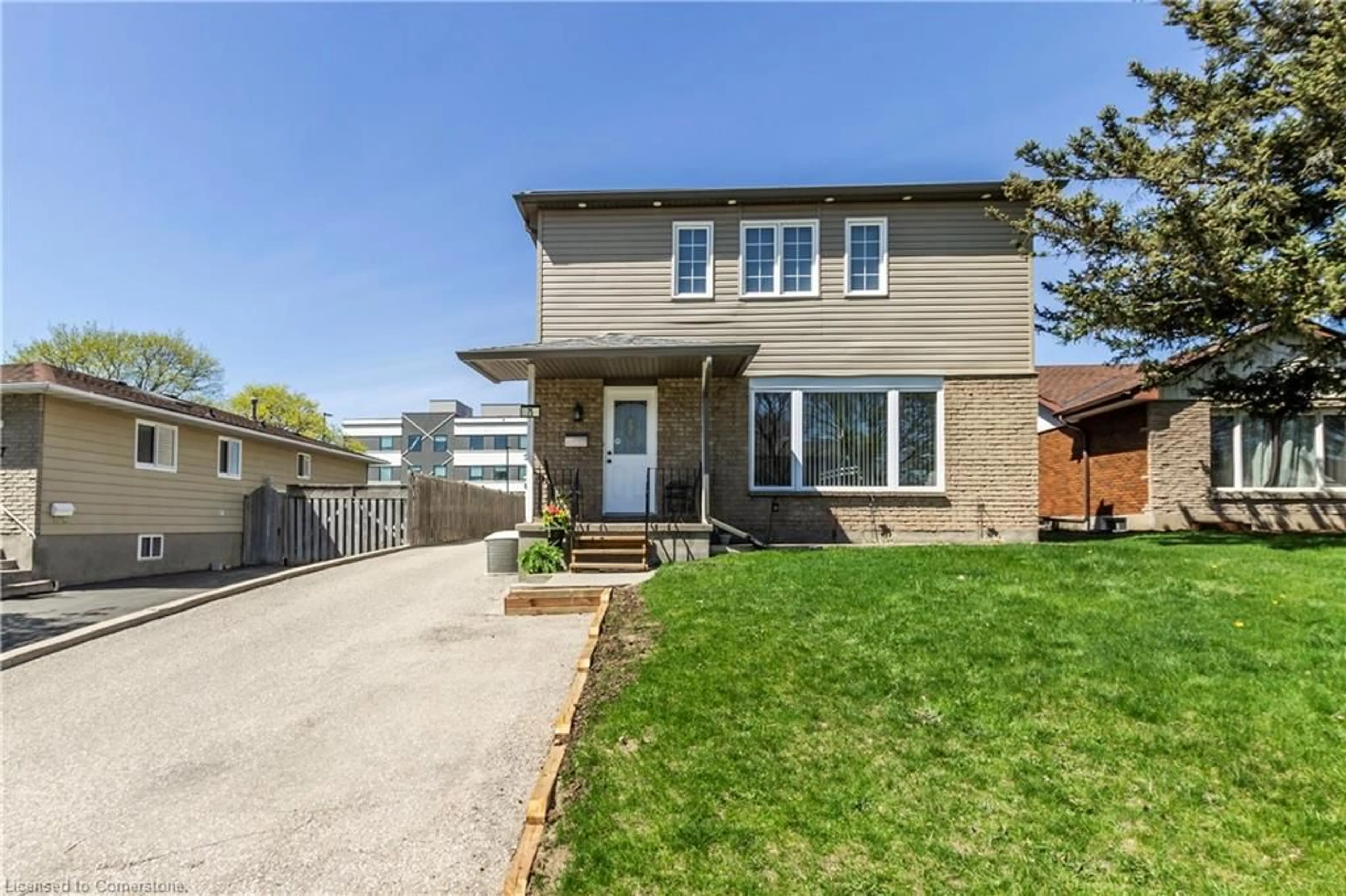 Unknown for 75 Sekura Cres, Cambridge Ontario N1R 7C9