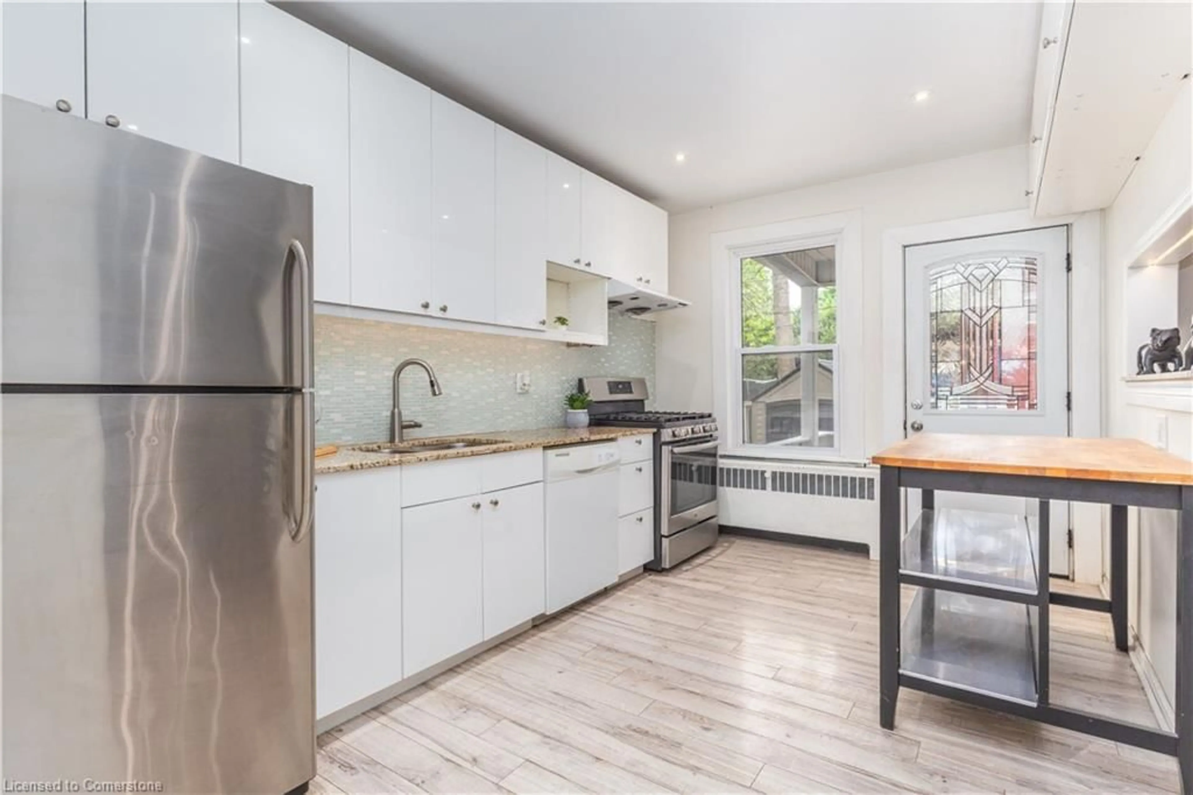 Unknown for 20 Barnesdale Ave, Hamilton Ontario L8L 6R6