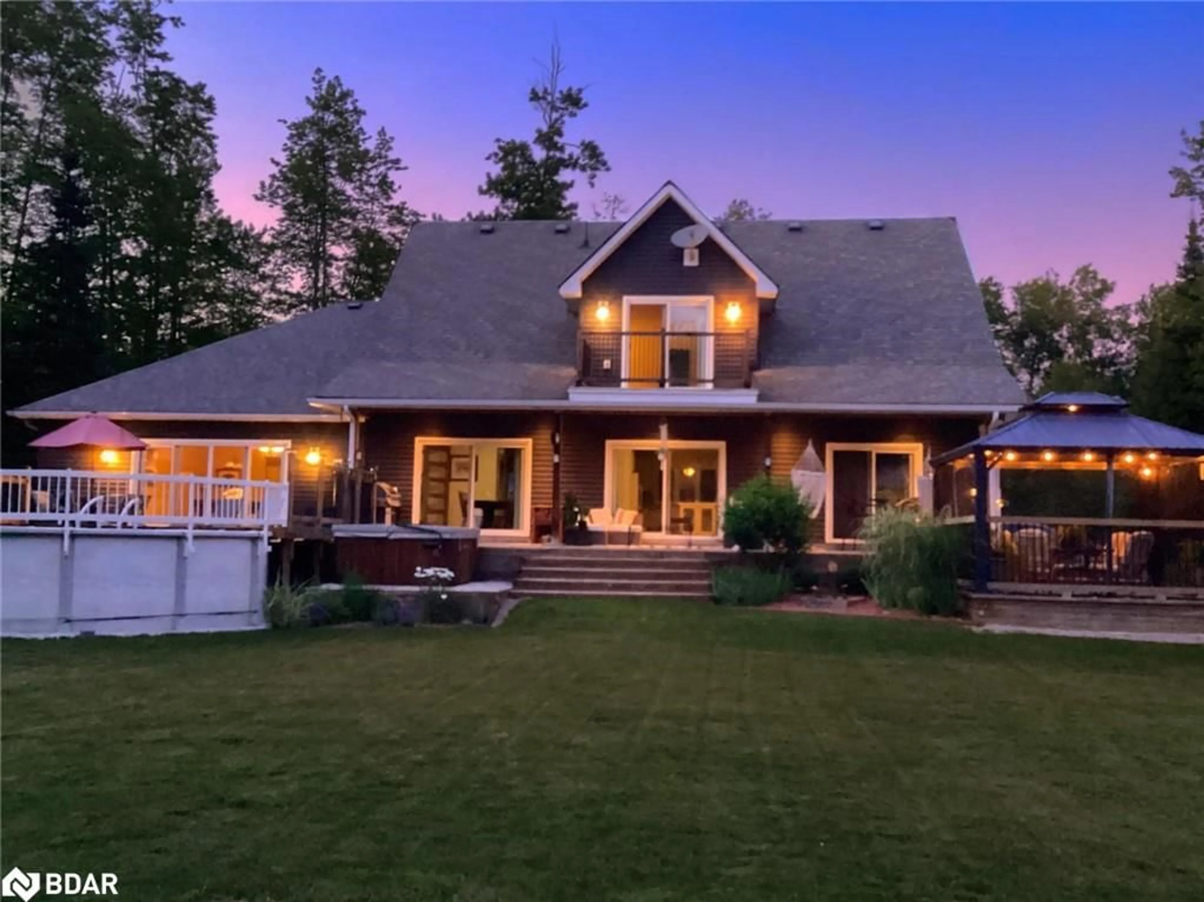 Home with vinyl exterior material, mountain view for 2955 Pinecone Trail, Severn Ontario L0K 2B0