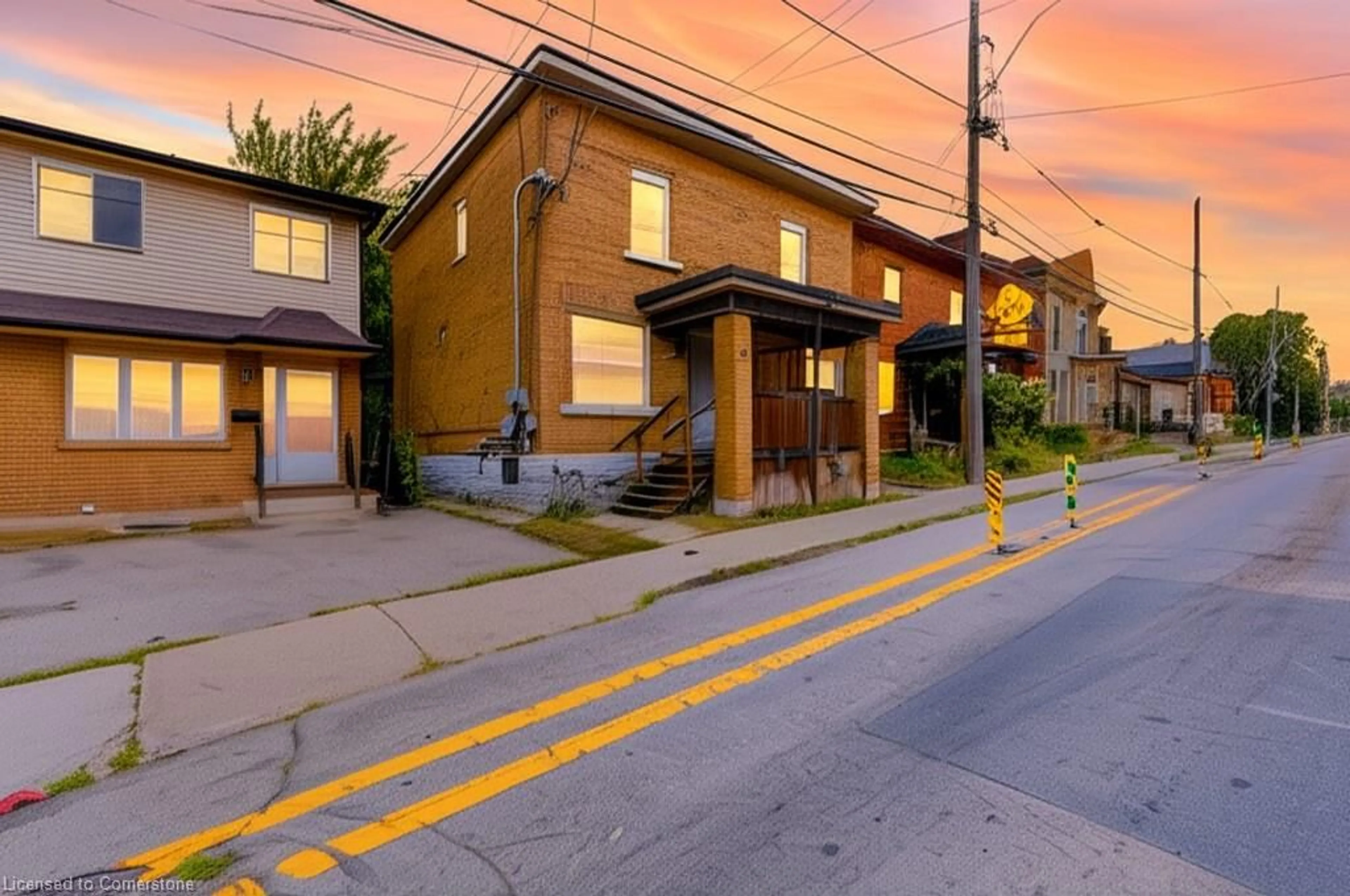 Patio, street for 48 Locke St, Hamilton Ontario L8P 3Z8