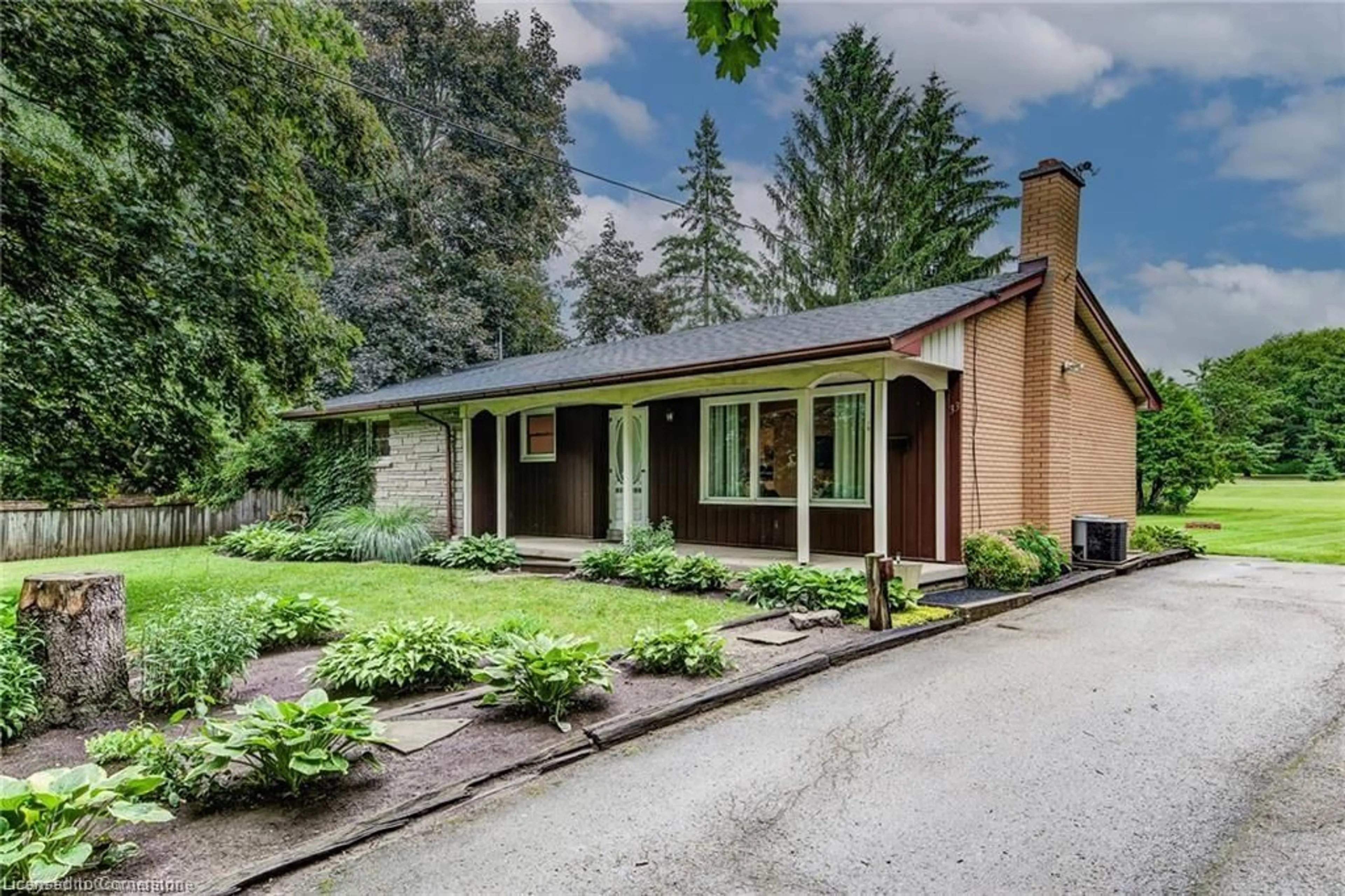 Unknown for 33 Golf Course Rd, Conestogo Ontario N0B 1N0