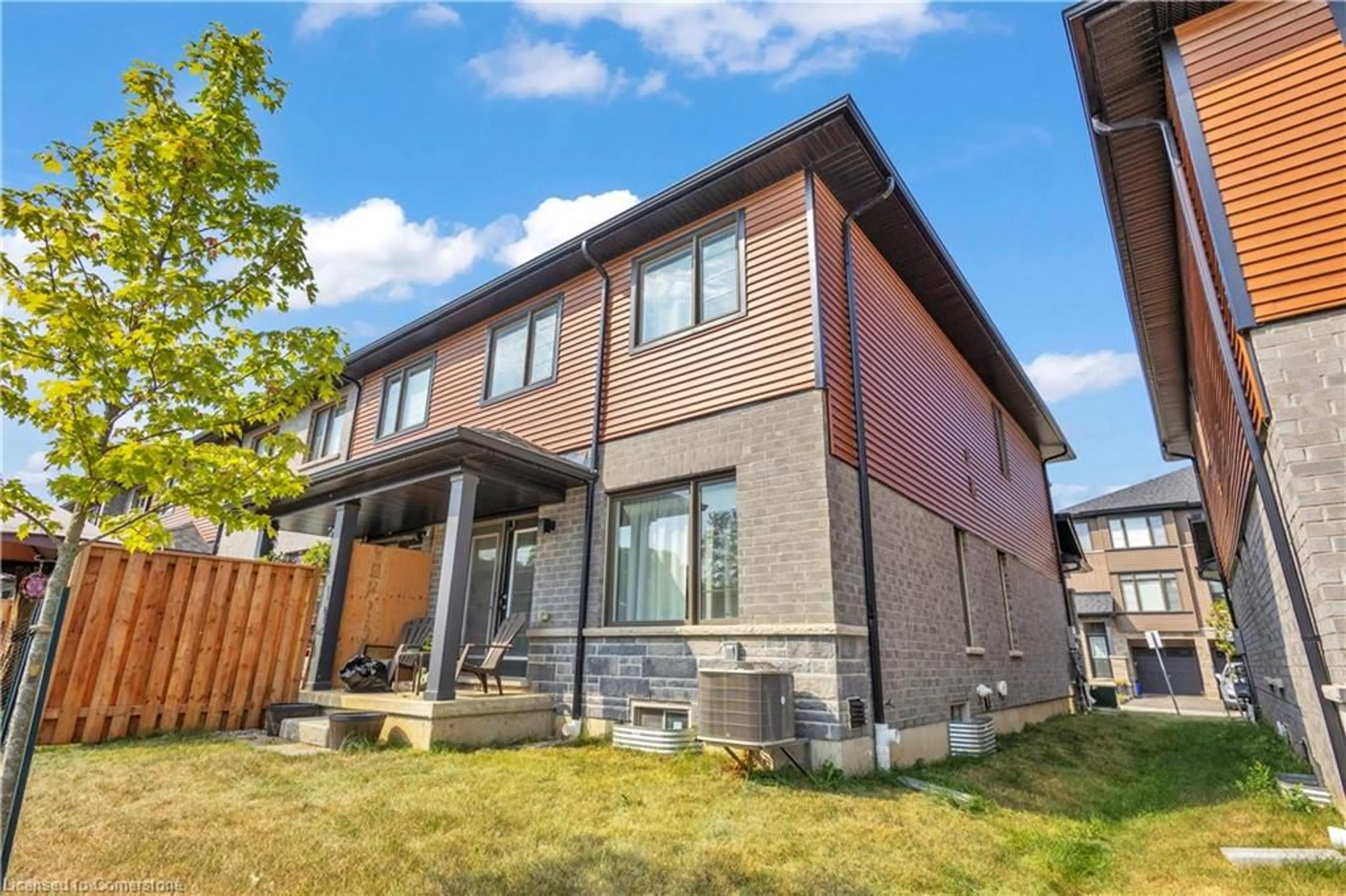 Home with brick exterior material, unknown for 120 Court Drive Dr #84, Paris Ontario N3L 0N2
