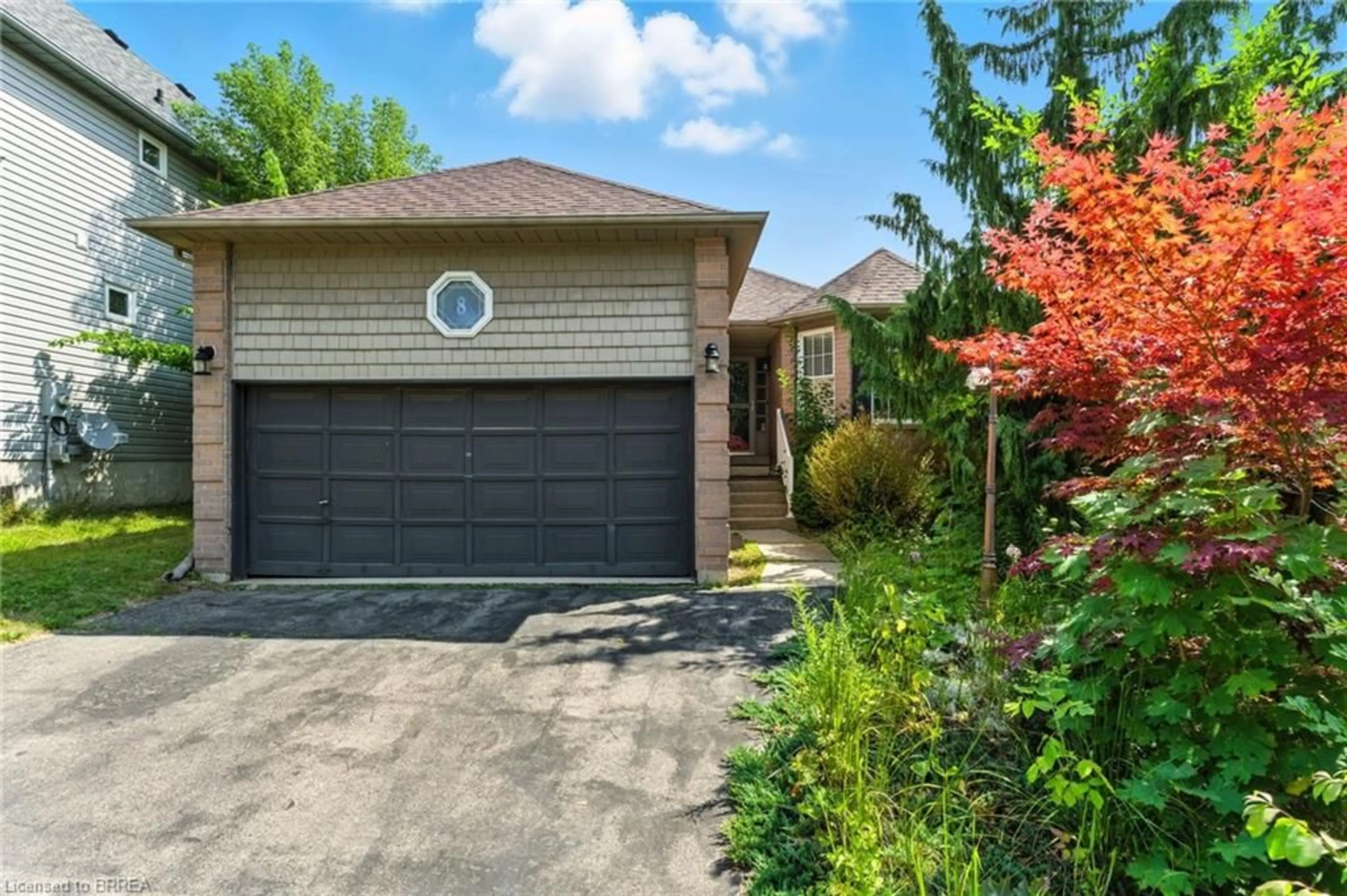 Home with brick exterior material, street for 8 Evergreen Crt, Brantford Ontario N3T 6J5