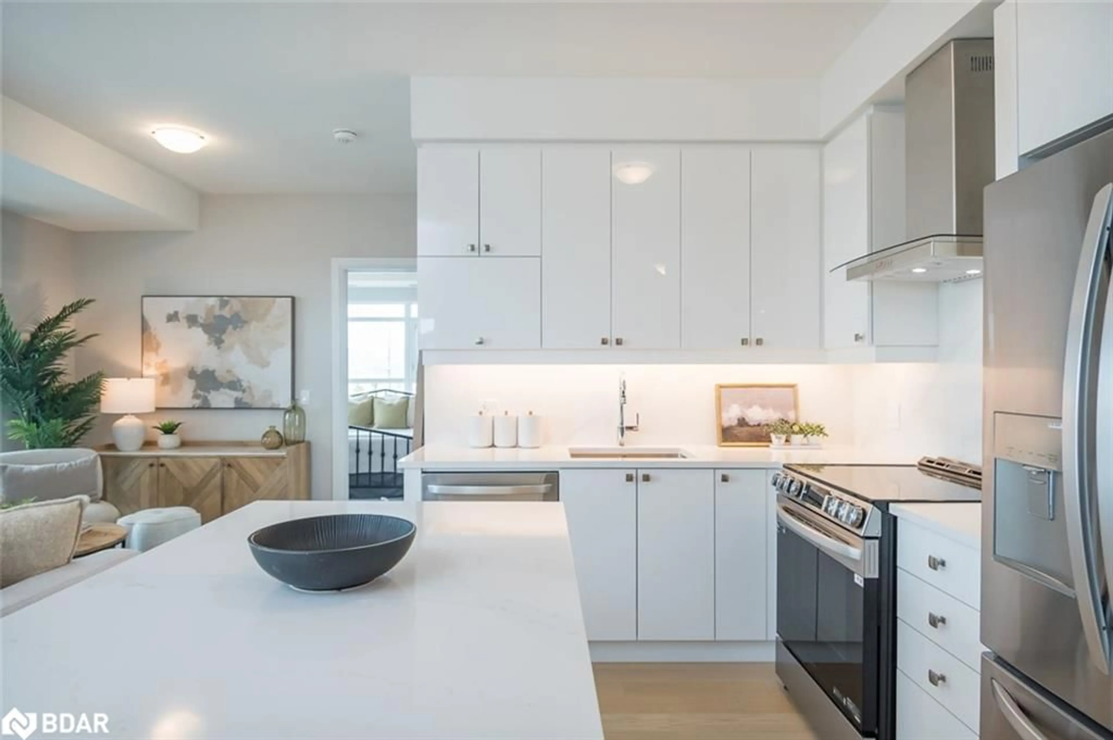 Open concept kitchen, unknown for 480 Gordon Krantz Ave, Milton Ontario L9E 1Z4