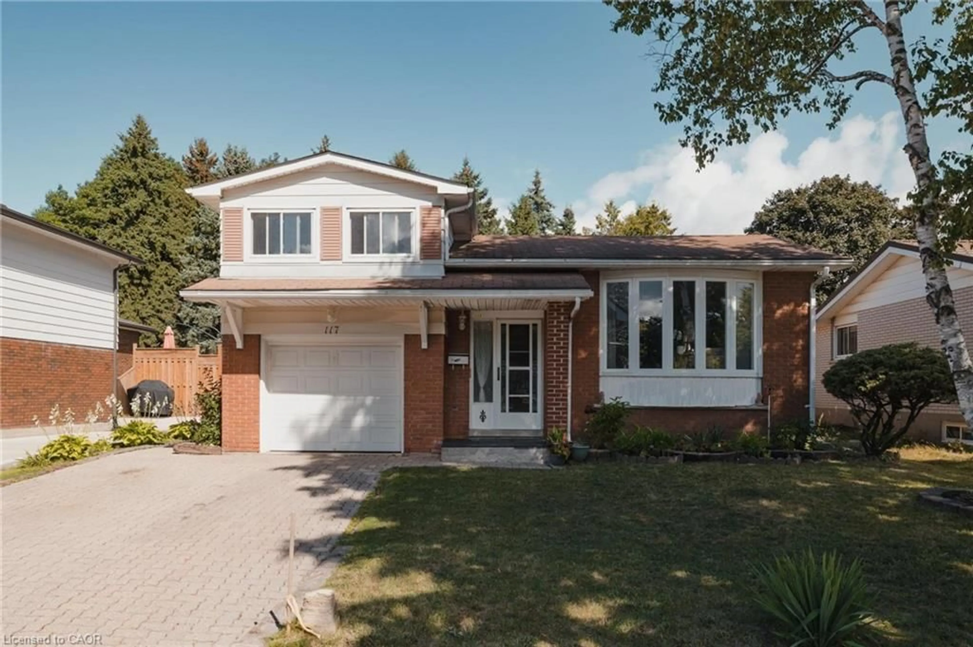 Home with brick exterior material, street for 117 Forestwood Dr, Kitchener Ontario N2N 1A9