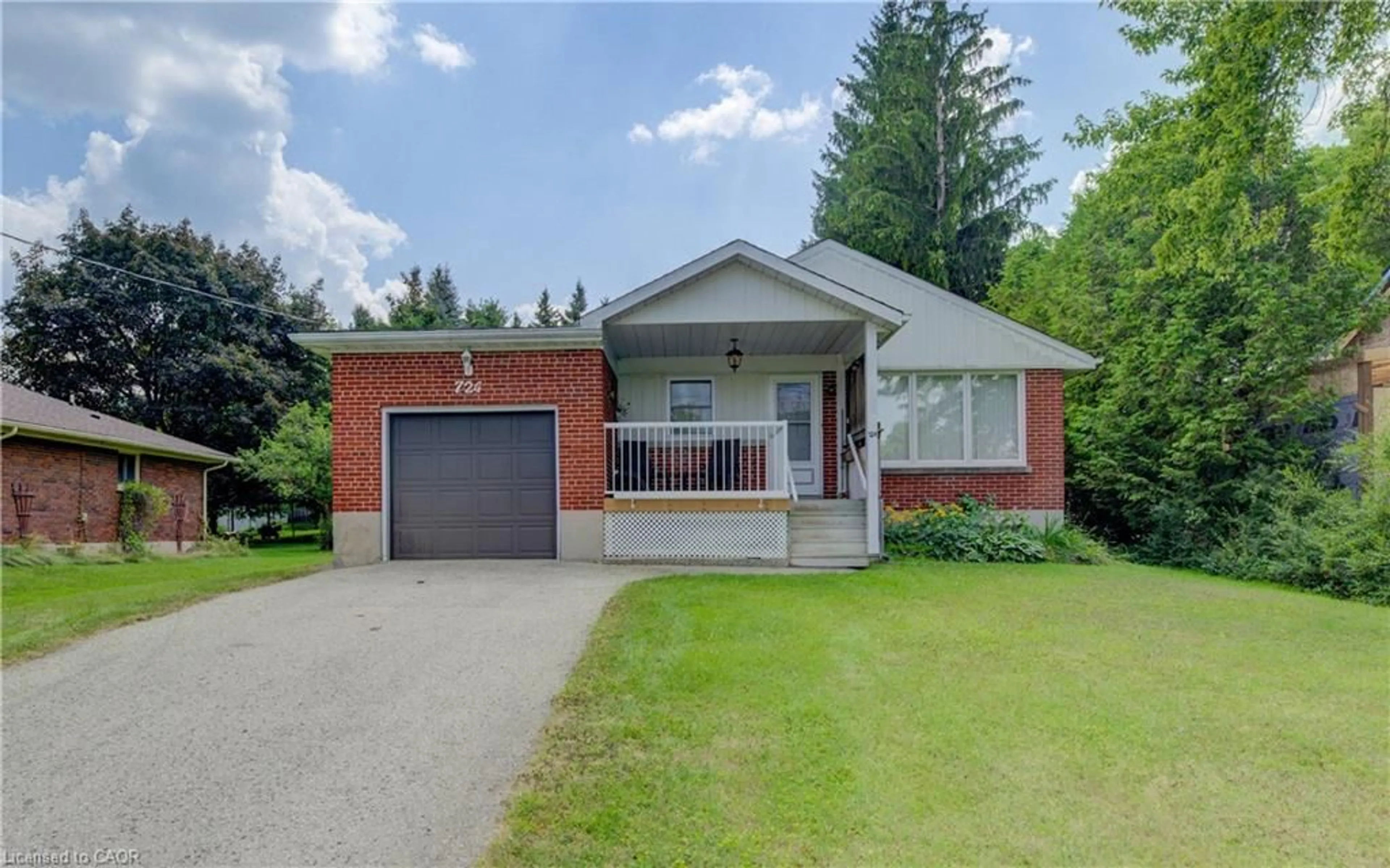 Home with brick exterior material, street for 724 Waterloo St, Mount Forest Ontario N0G 2L3