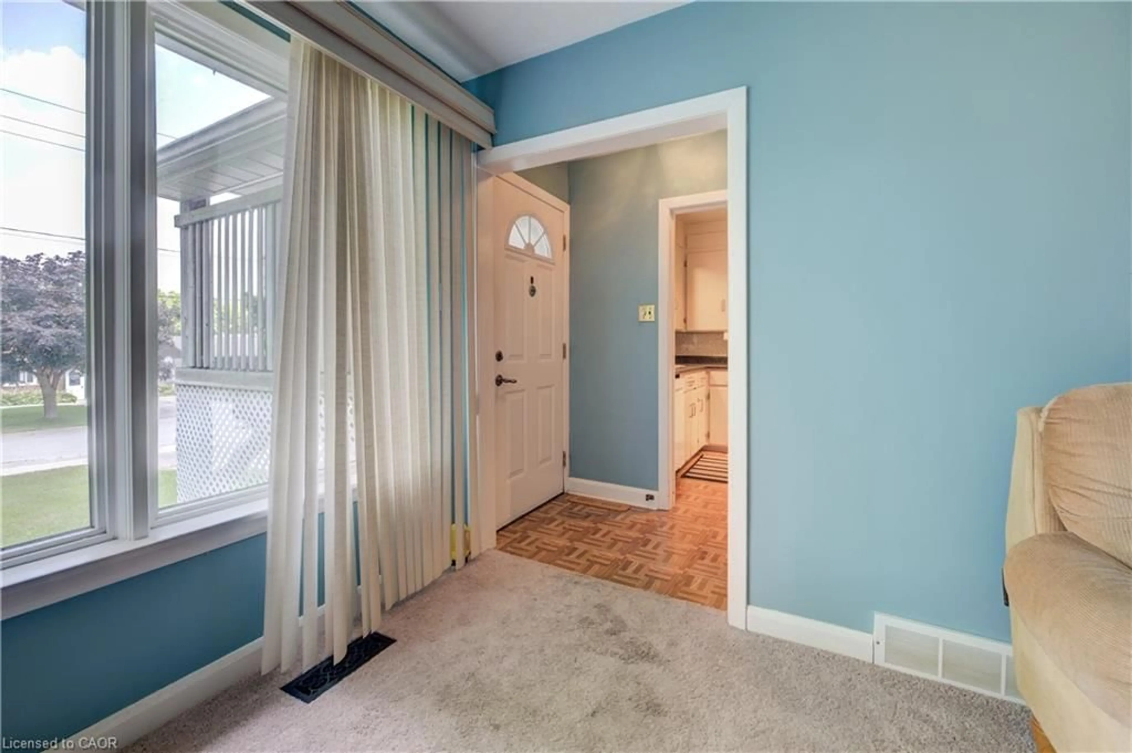 Indoor entryway for 724 Waterloo St, Mount Forest Ontario N0G 2L3
